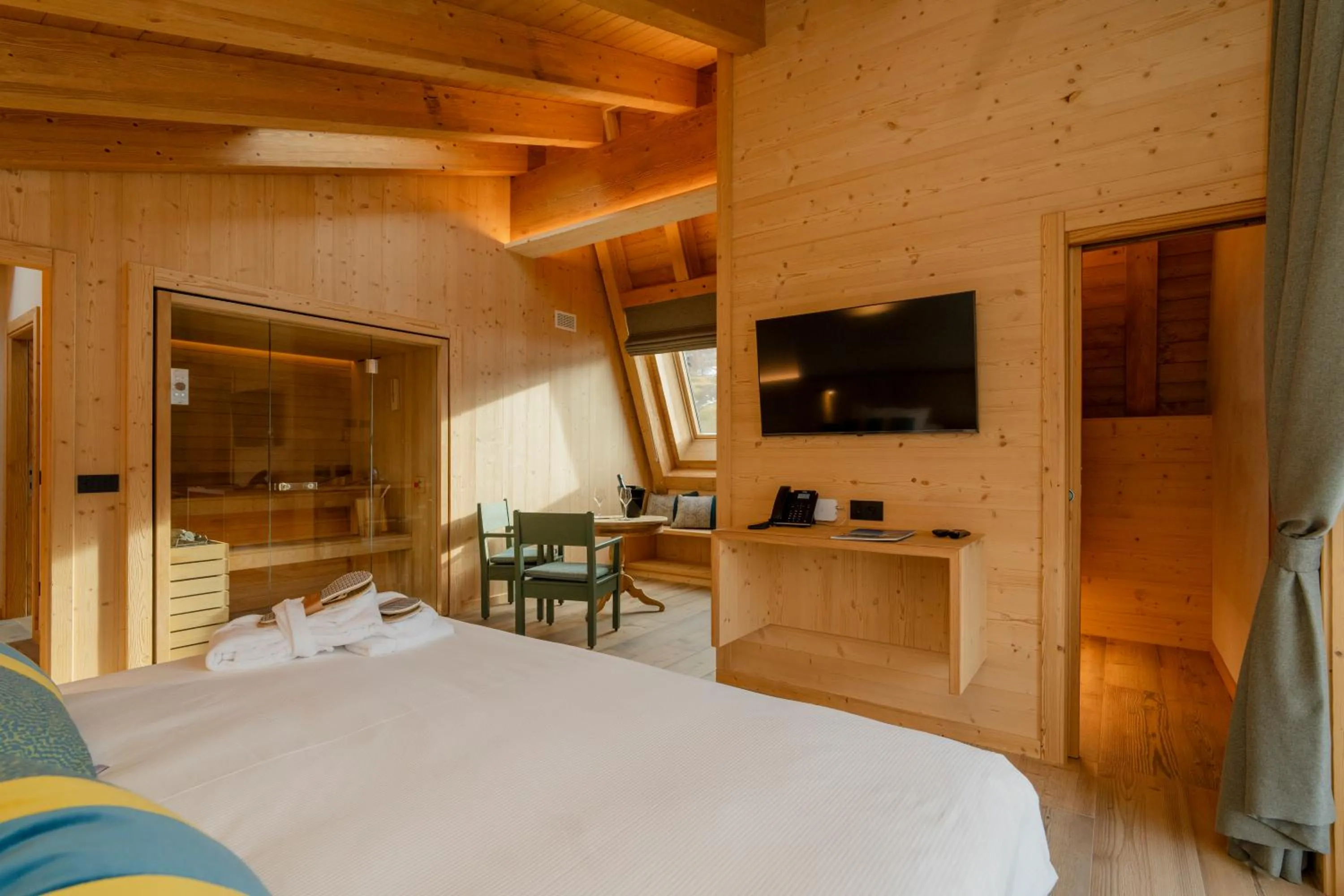 Sauna, Bed in Funivia Bormio Active Hotel - Adults Only