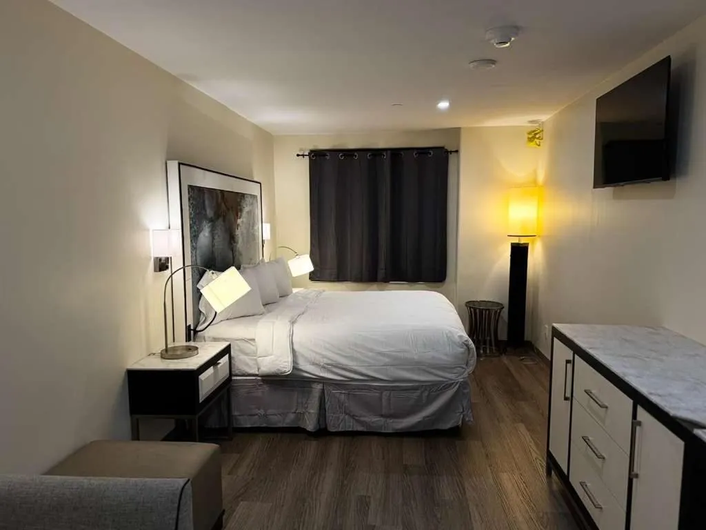 Bed in Nova Hotel JFK