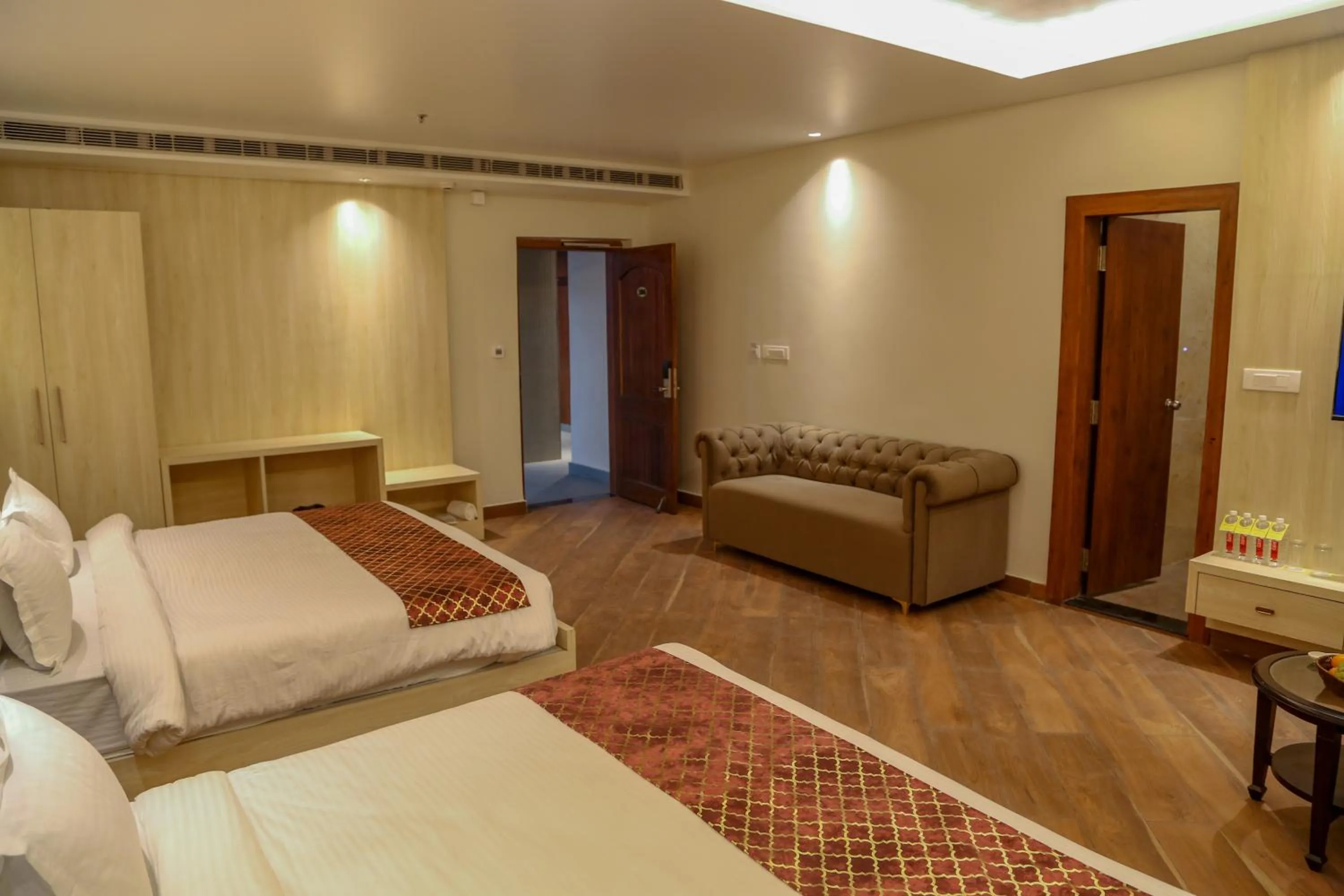 Bed in Four Leaf Hotel Arjuna Manor, Varanasi