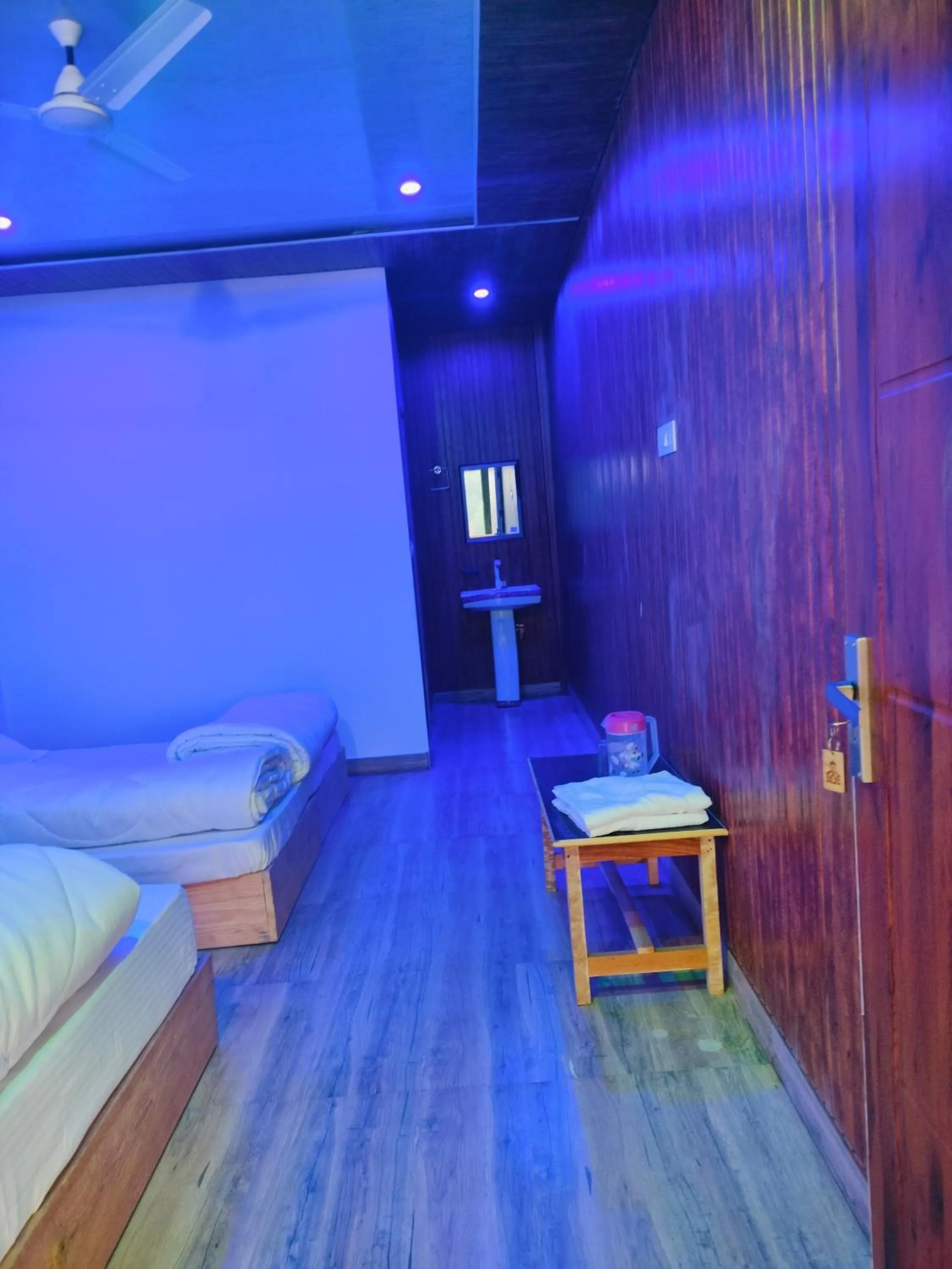 Bed in Chaukhamba view Resort