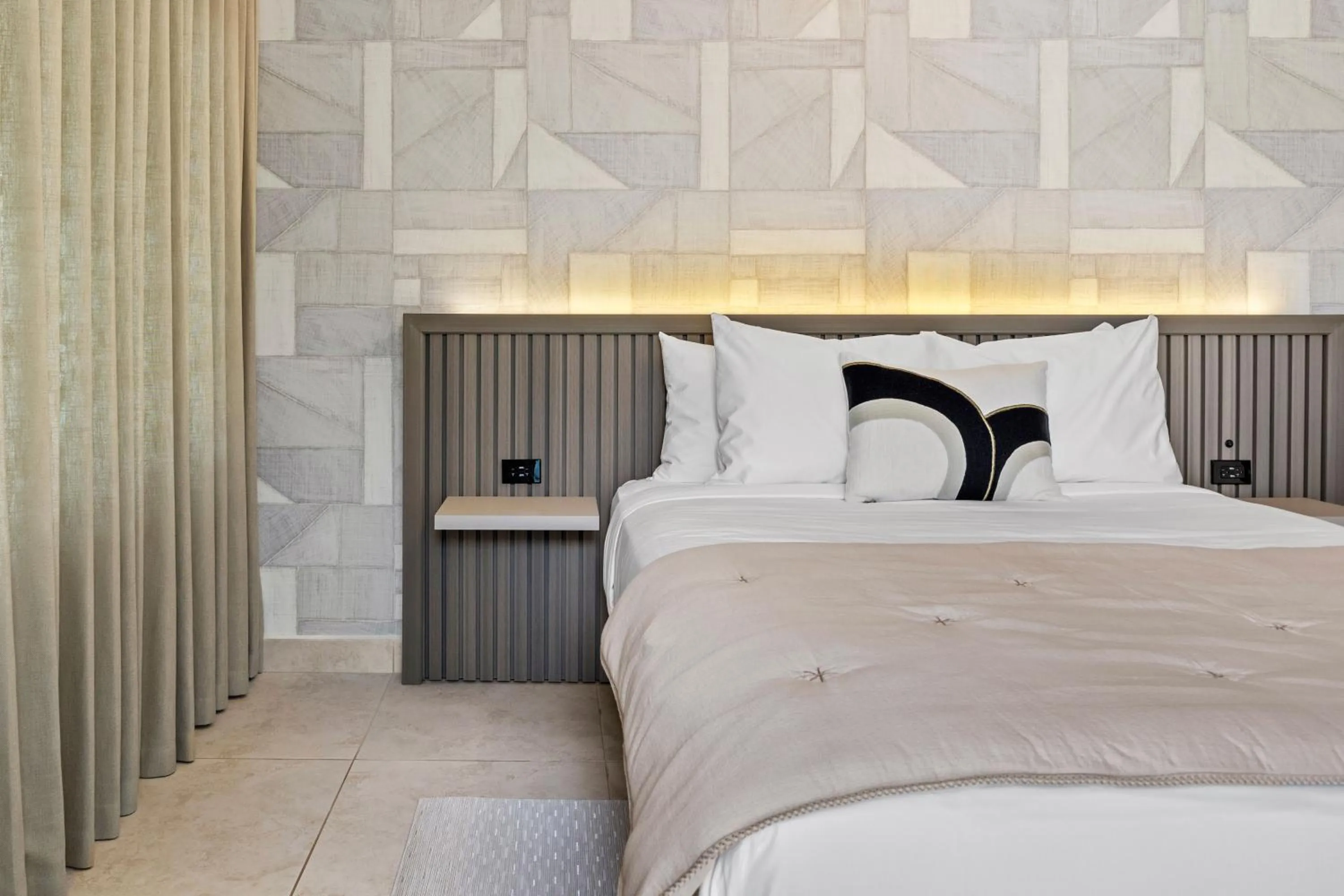 Other, Bed in The Weekender by Otium