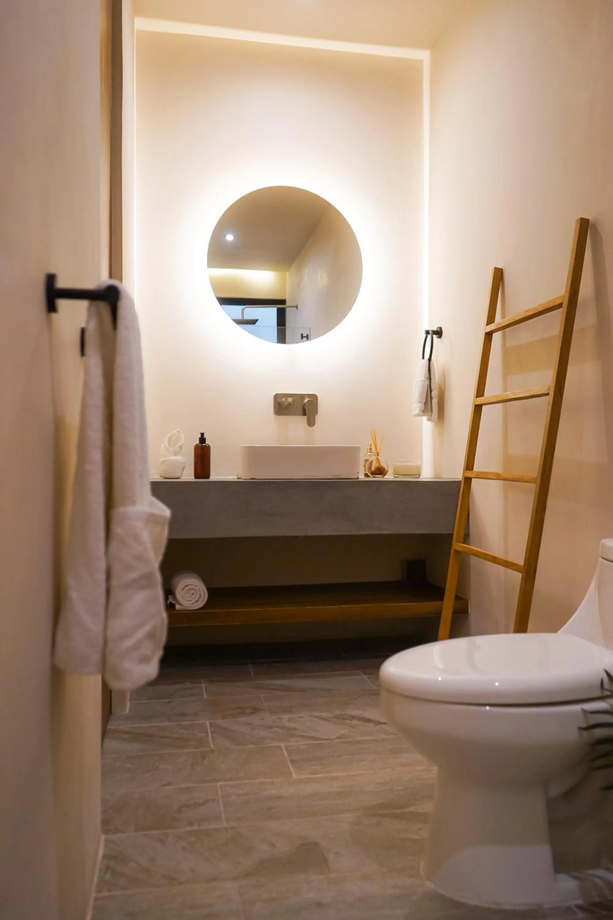 Bed in Otonomus Tulum