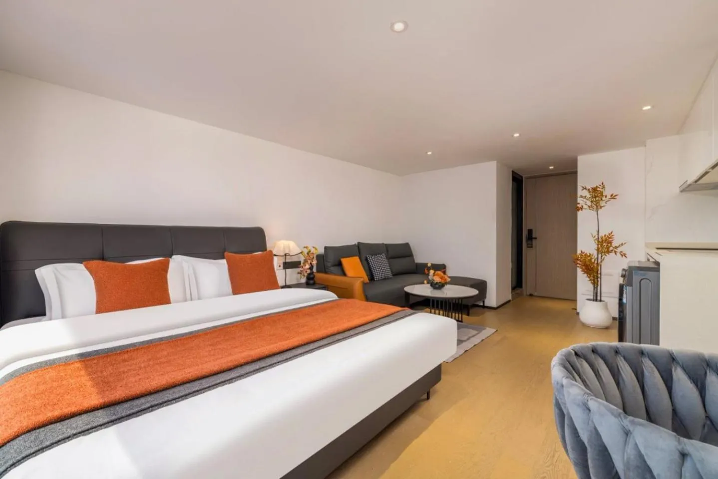 Bed in Mihua International Apartment - Guangzhou Yangang Subway Station Branch