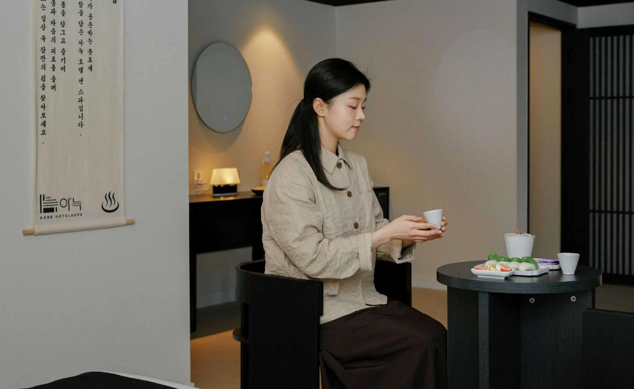 People in Aank Hotel and Spa Jongno Unni