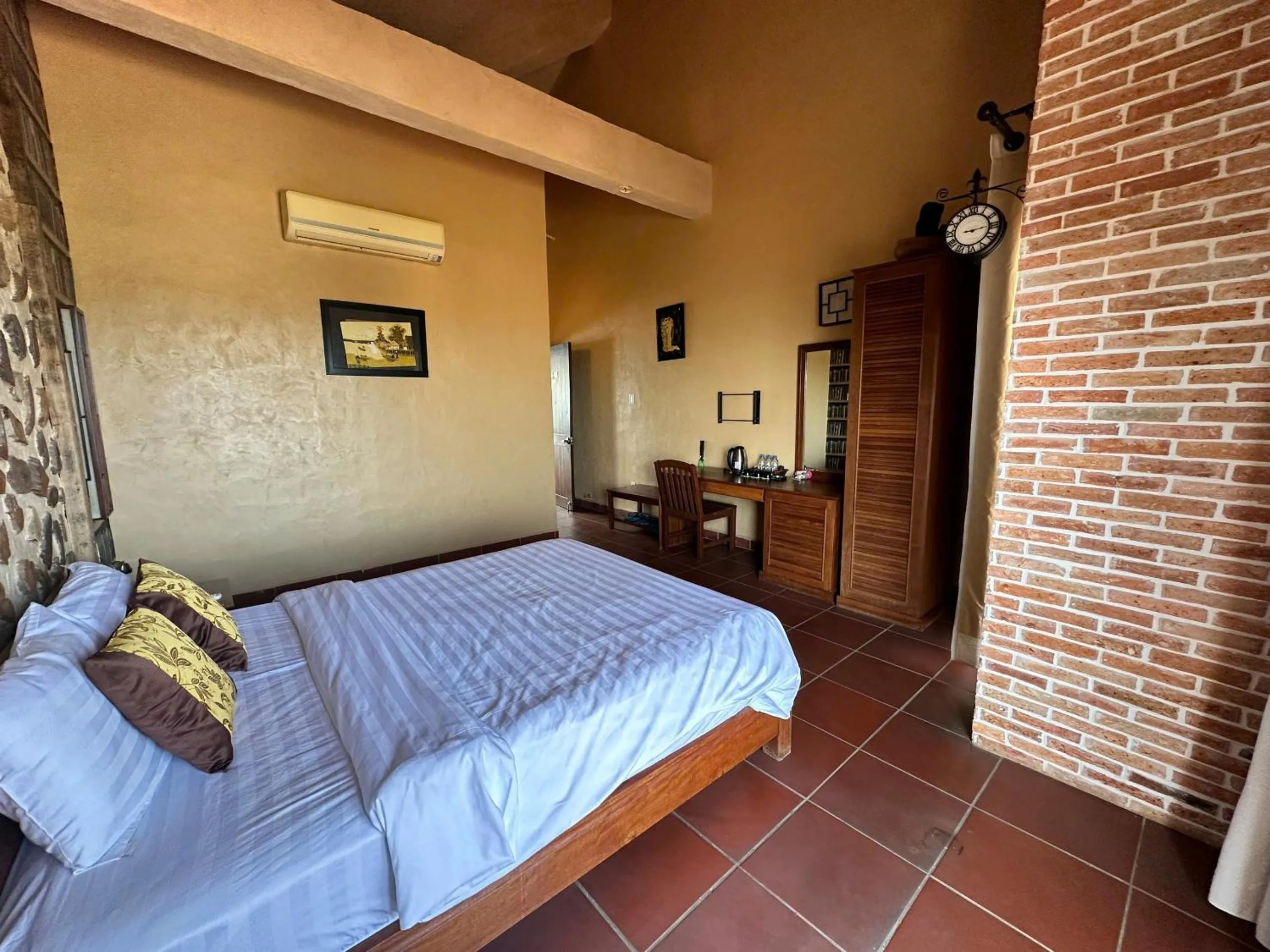 Bed in Melon Resort & Pickleball Club Mũi Né