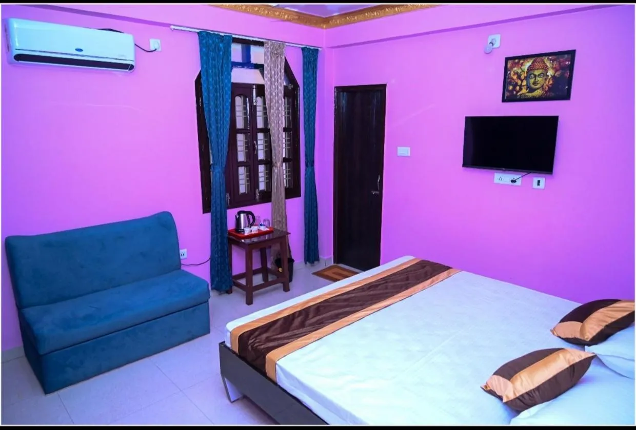 Bed in Anand Homestay