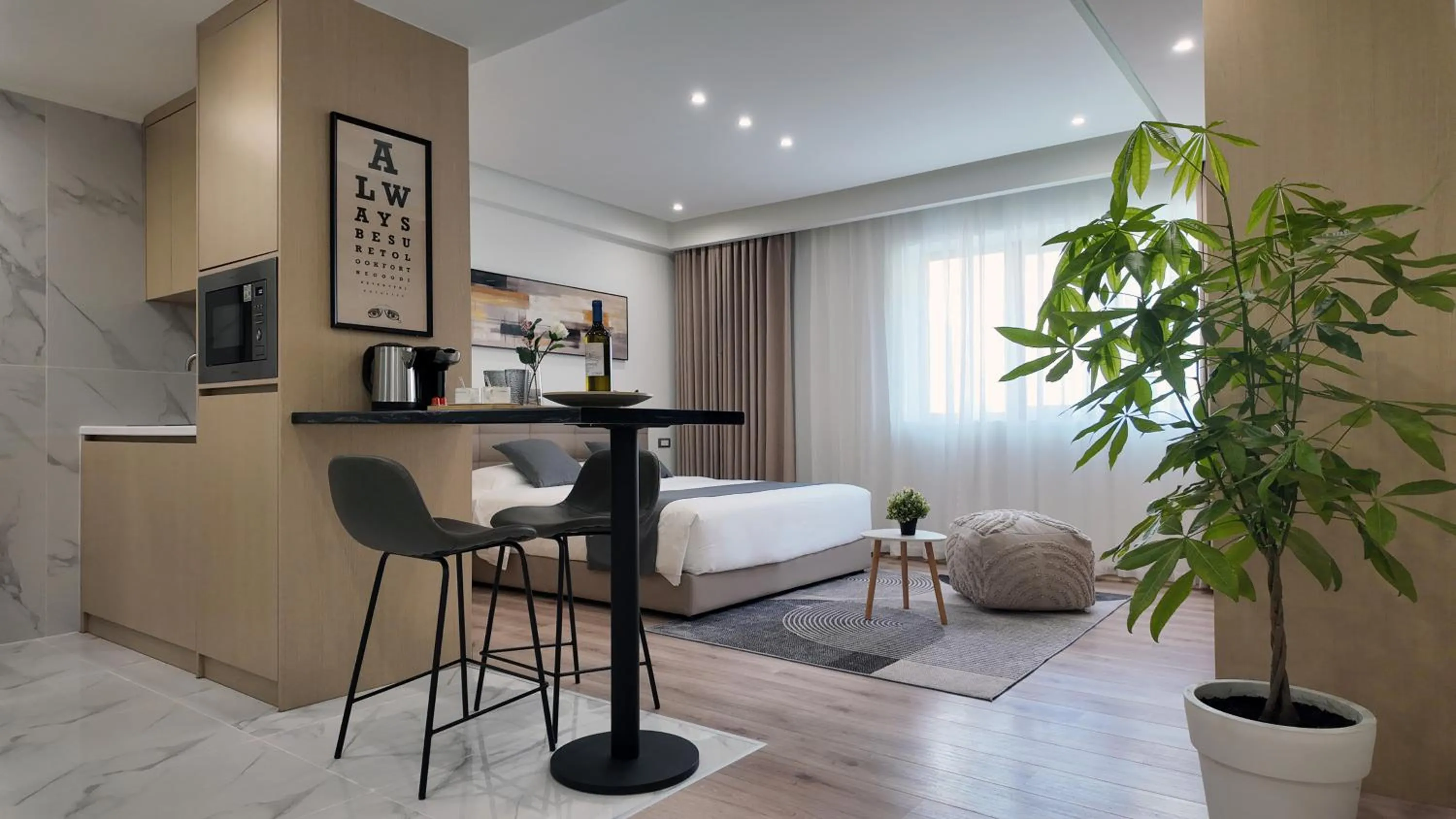 CC LUX Suites in Piraeus Port