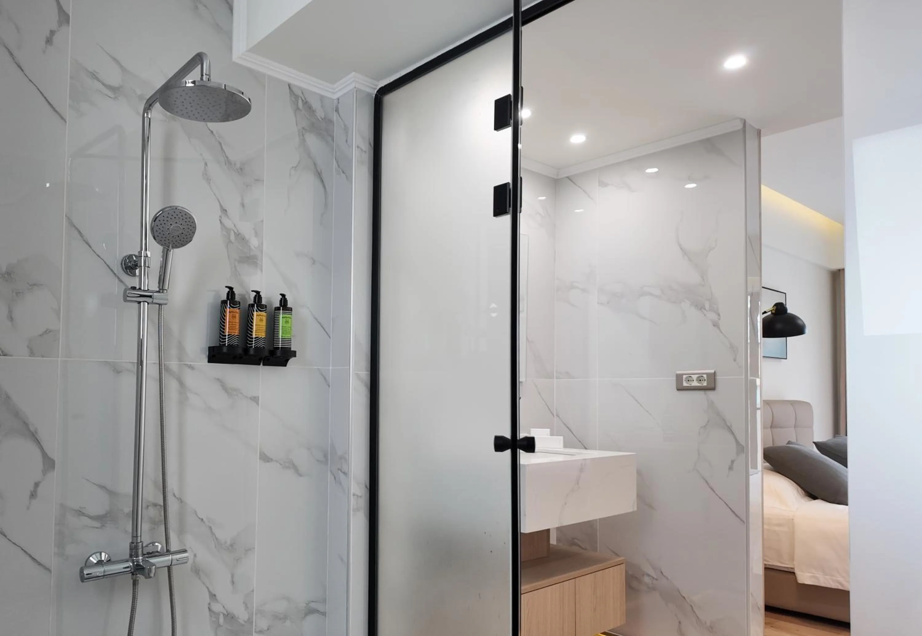 Shower in CC LUX Suites in Piraeus Port