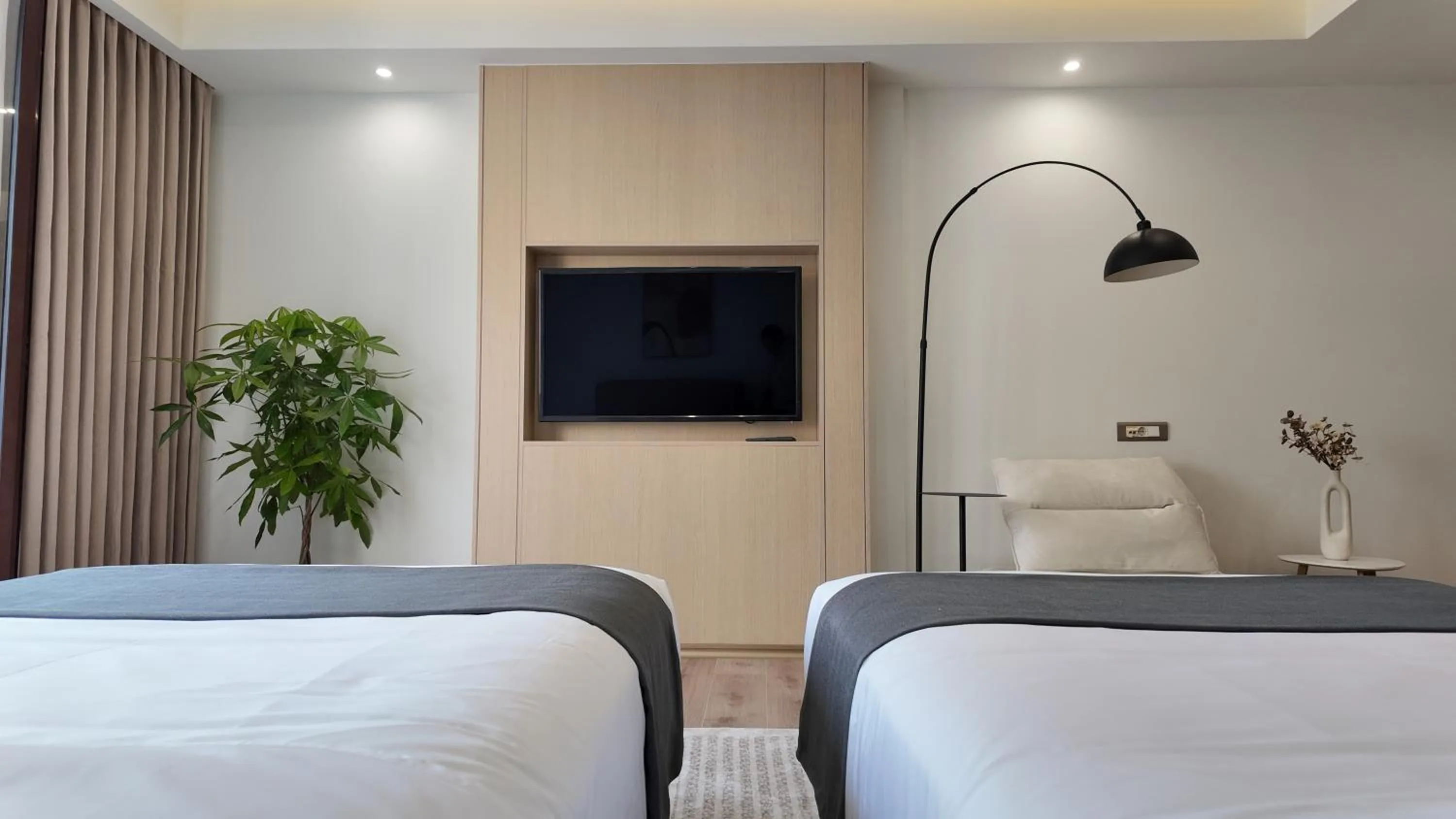 TV and multimedia, Bed in CC LUX Suites in Piraeus Port