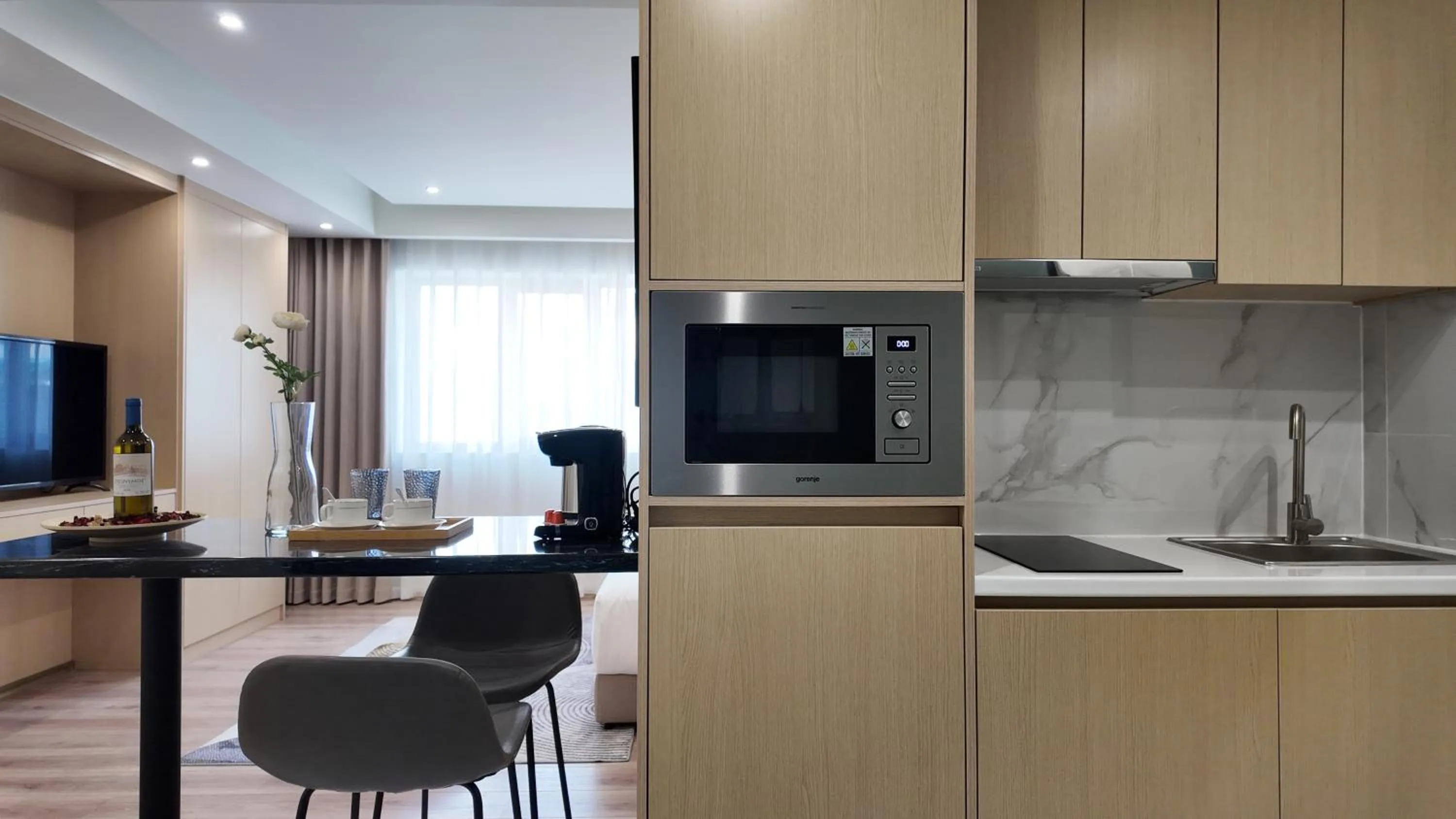 Kitchen or kitchenette in CC LUX Suites in Piraeus Port