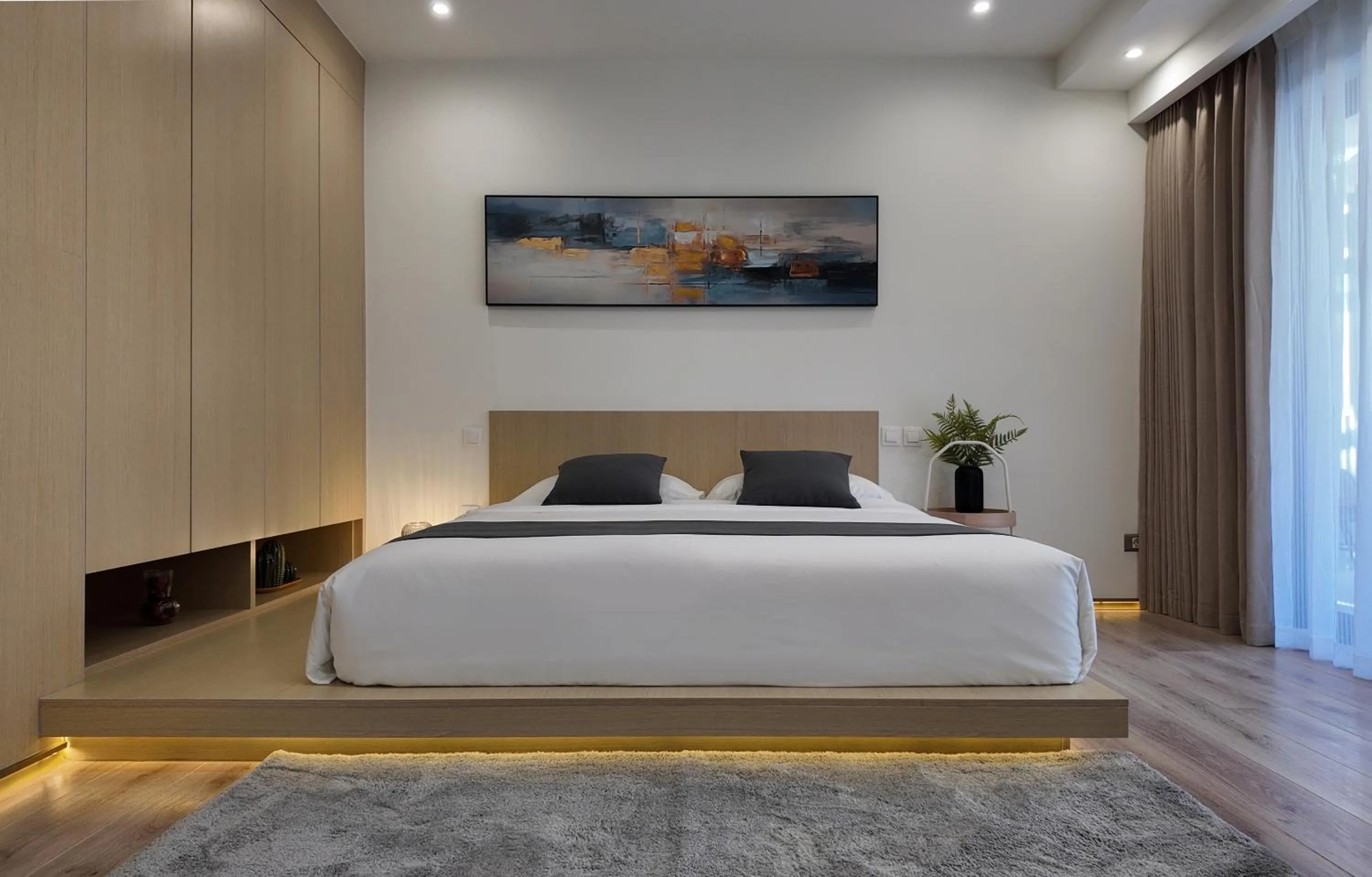 Bed in CC LUX Suites in Piraeus Port