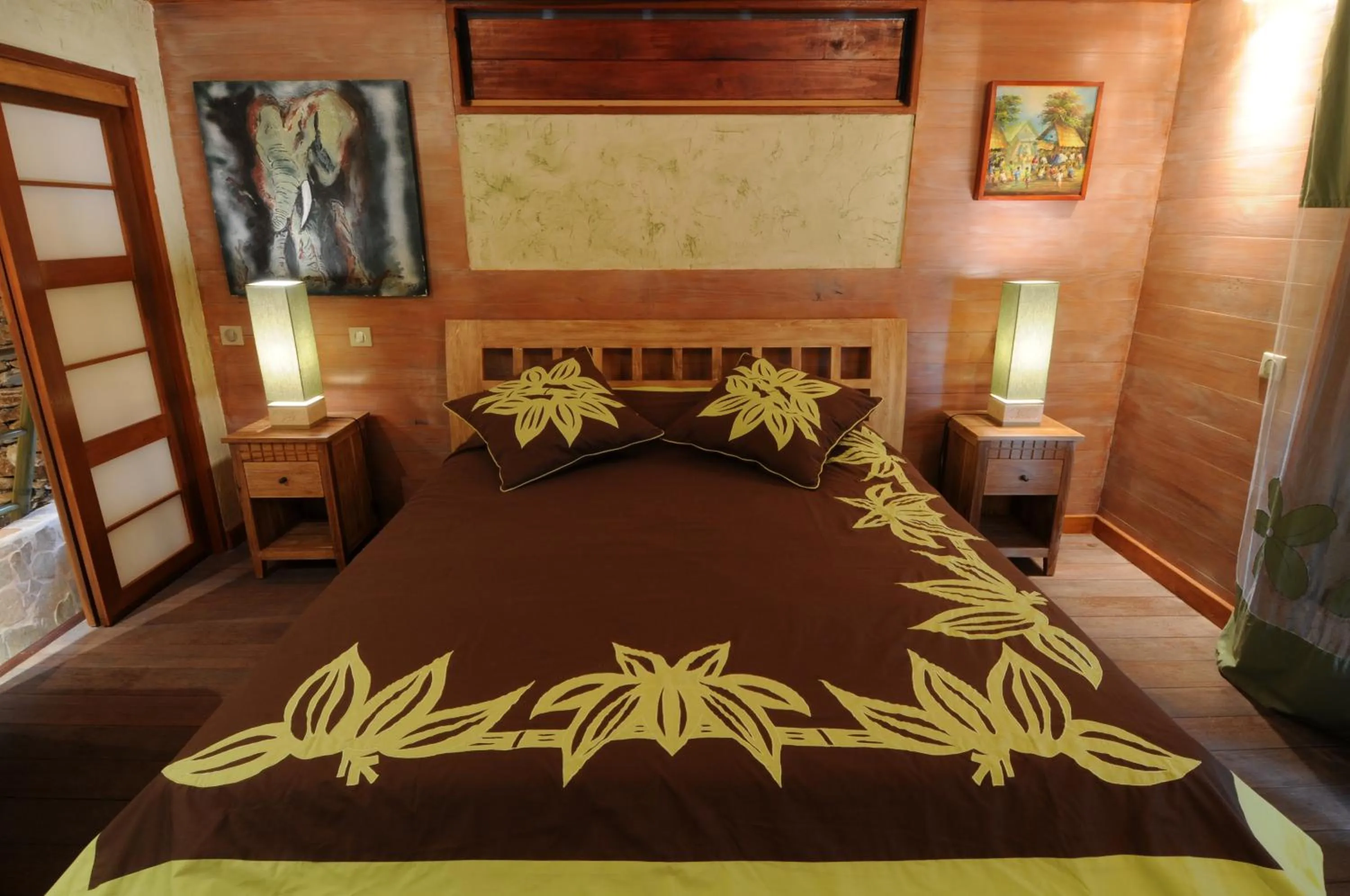 Bedroom, Bed in Green Lodge Moorea