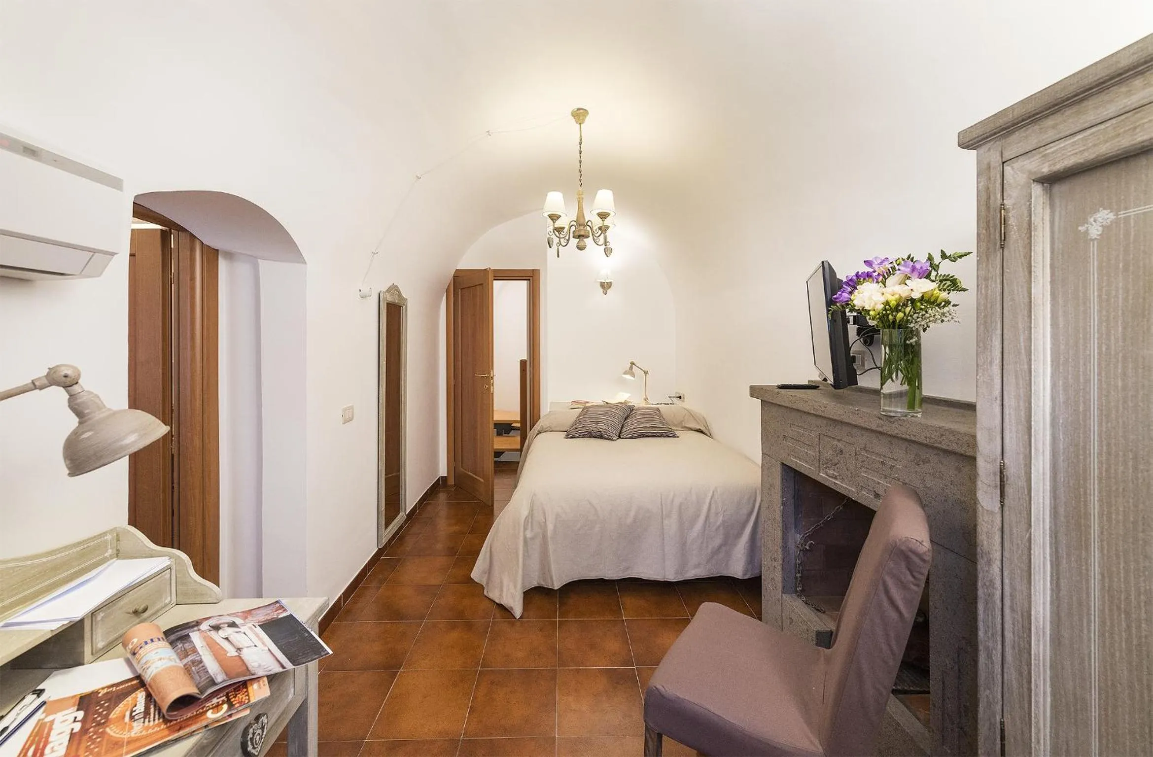 Photo of the whole room, Bed in B&B I Tre Camini