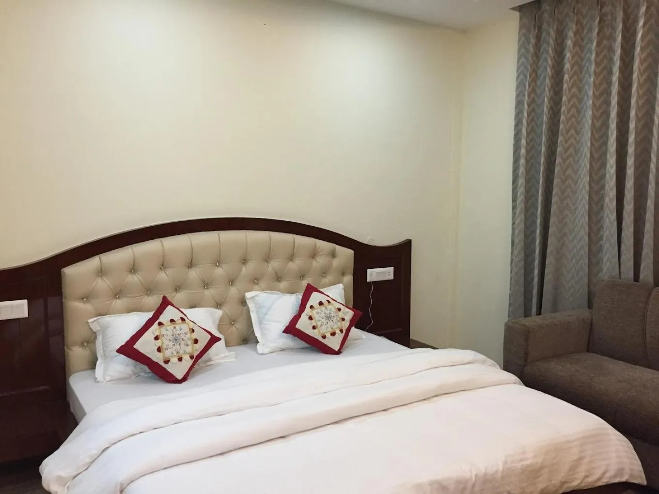 Bed in HUKAM'S HOLIDAY HOME by HHH