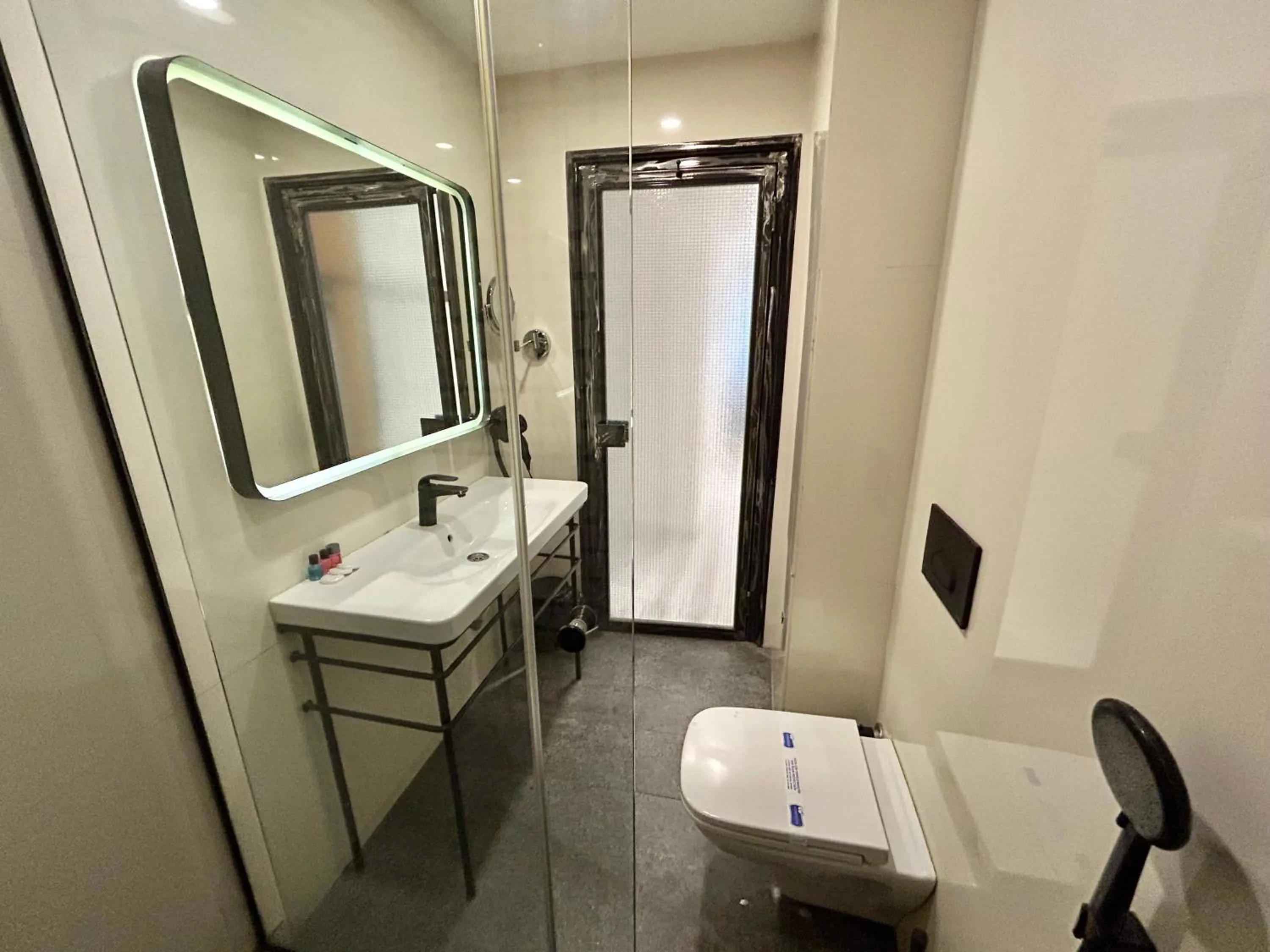 Bathroom in Fitas Oda Hotel