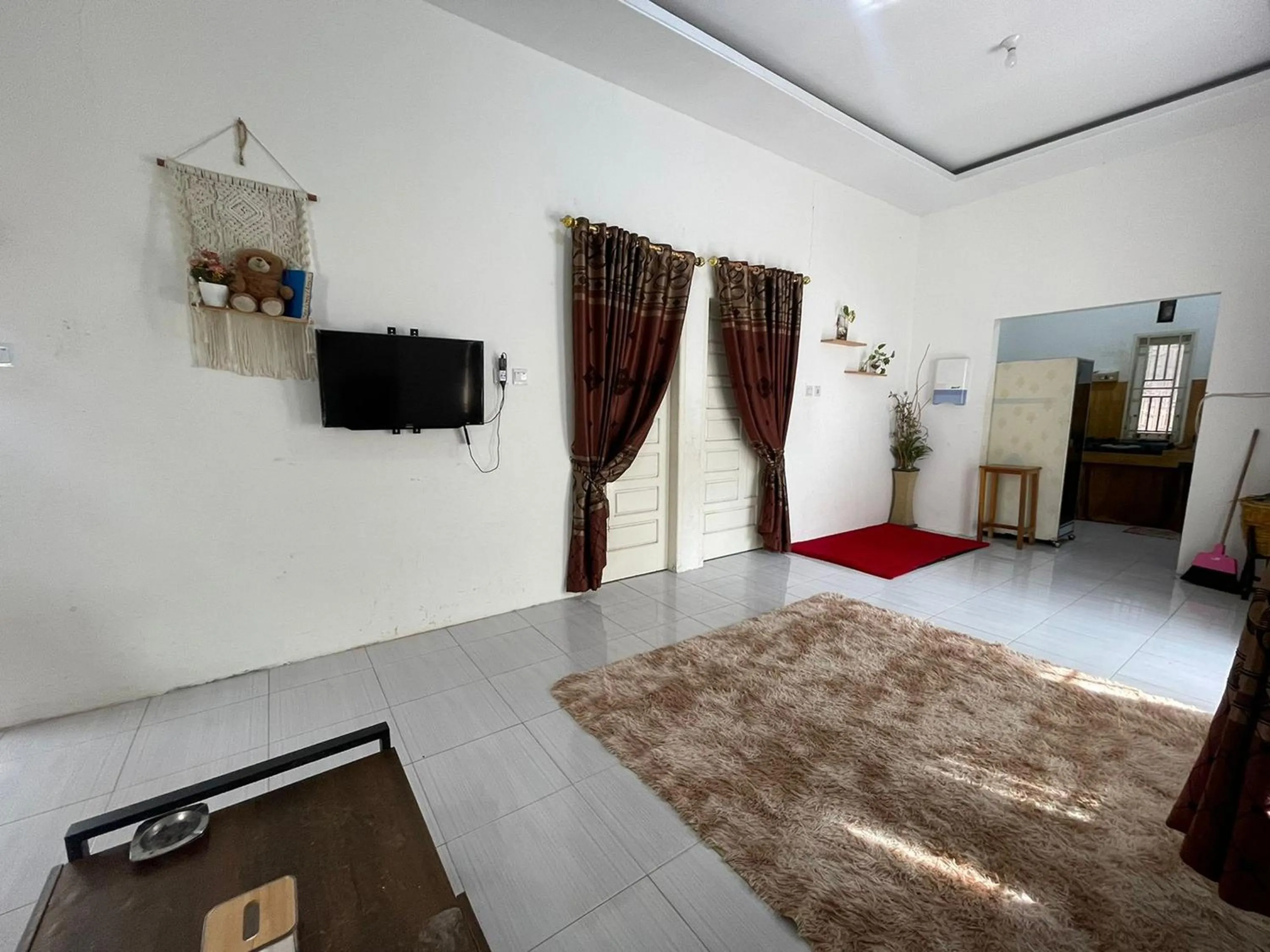 TV and multimedia, Bed in Villa Palacios Syari'ah Bukittinggi