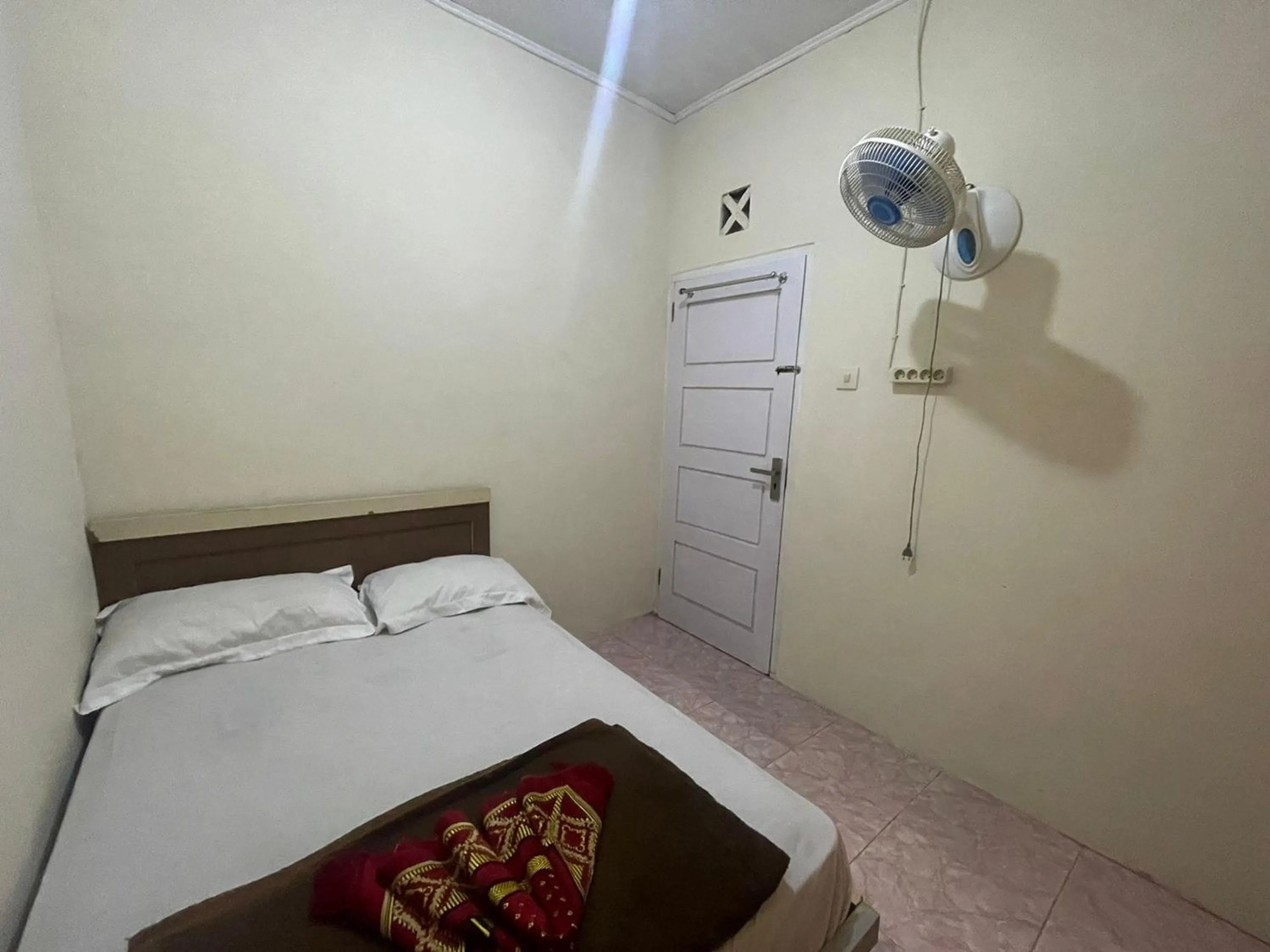 Bedroom, Bed in Villa Palacios Syari'ah Bukittinggi