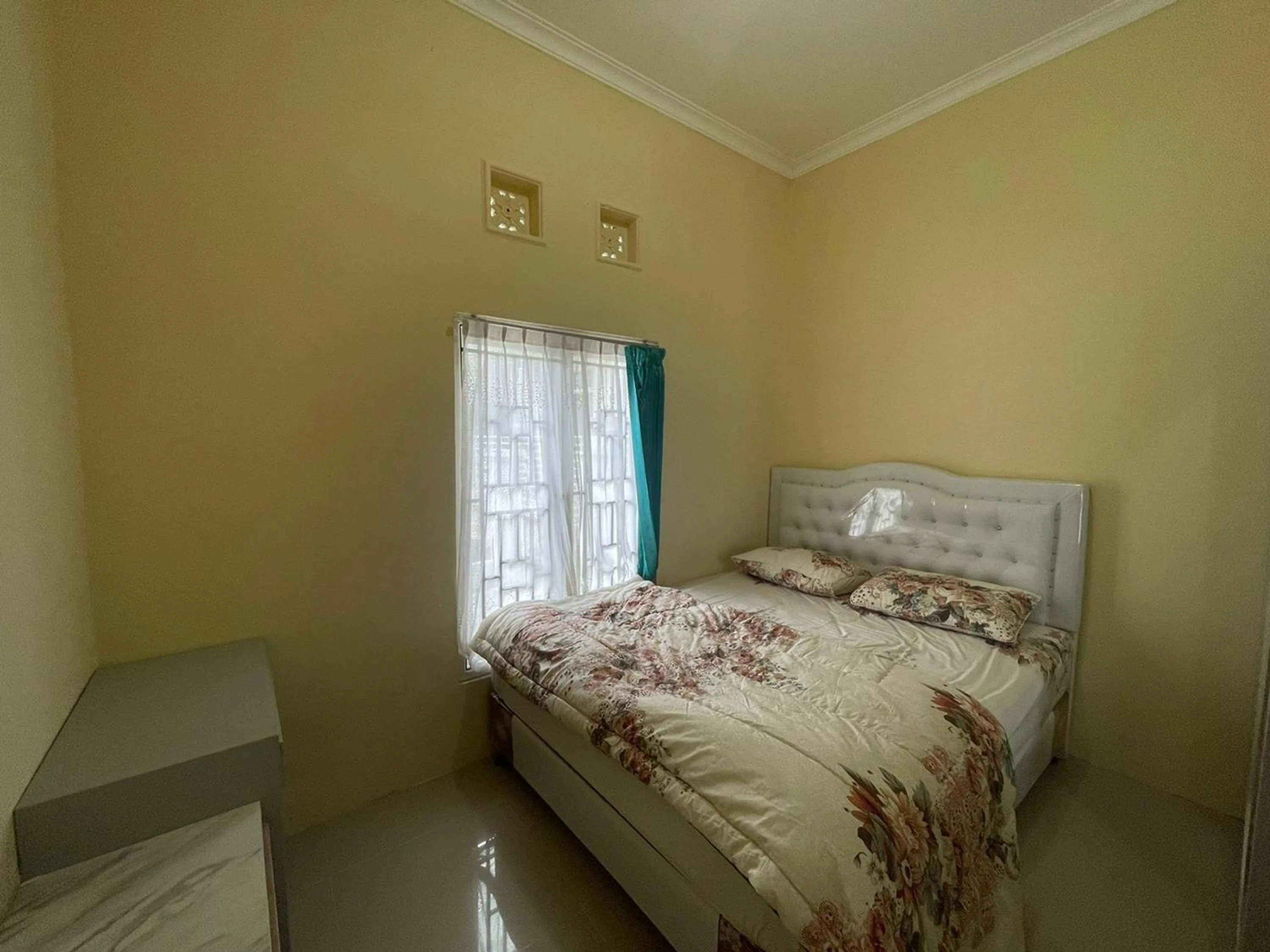 Bedroom, Bed in Villa Palacios Syari'ah Bukittinggi