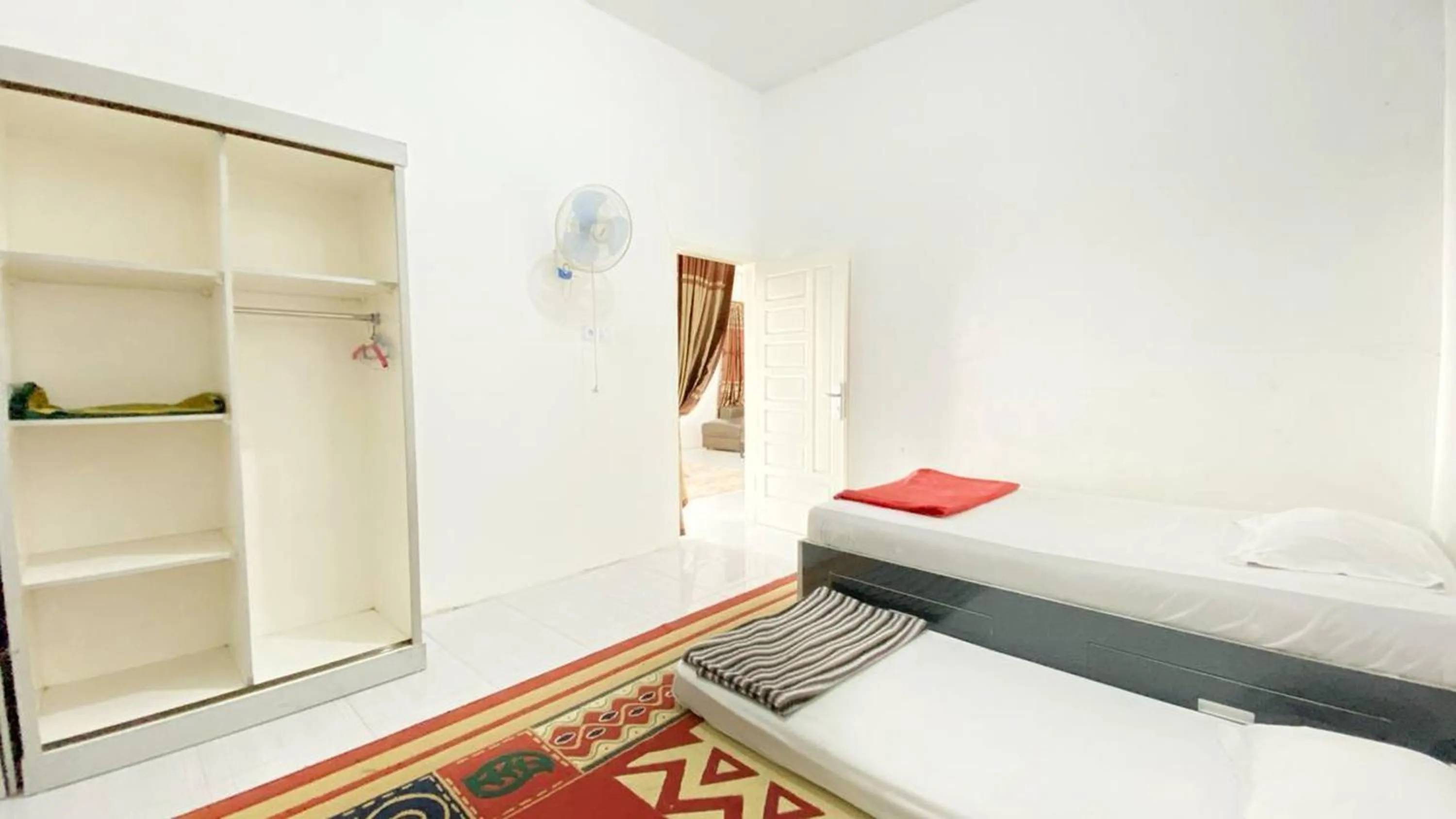 Bedroom, Bed in Villa Palacios Syari'ah Bukittinggi