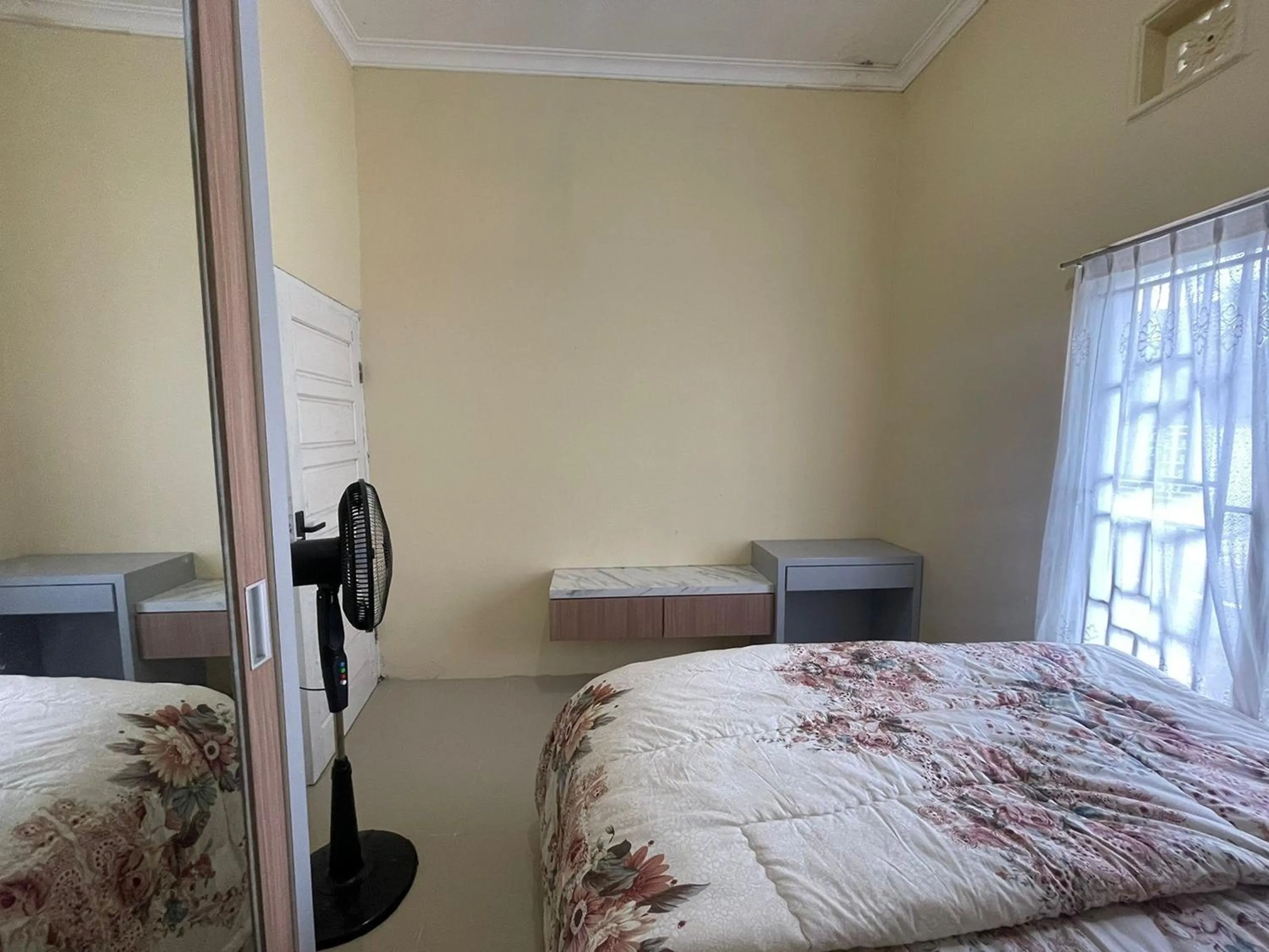 Bedroom, Bed in Villa Palacios Syari'ah Bukittinggi