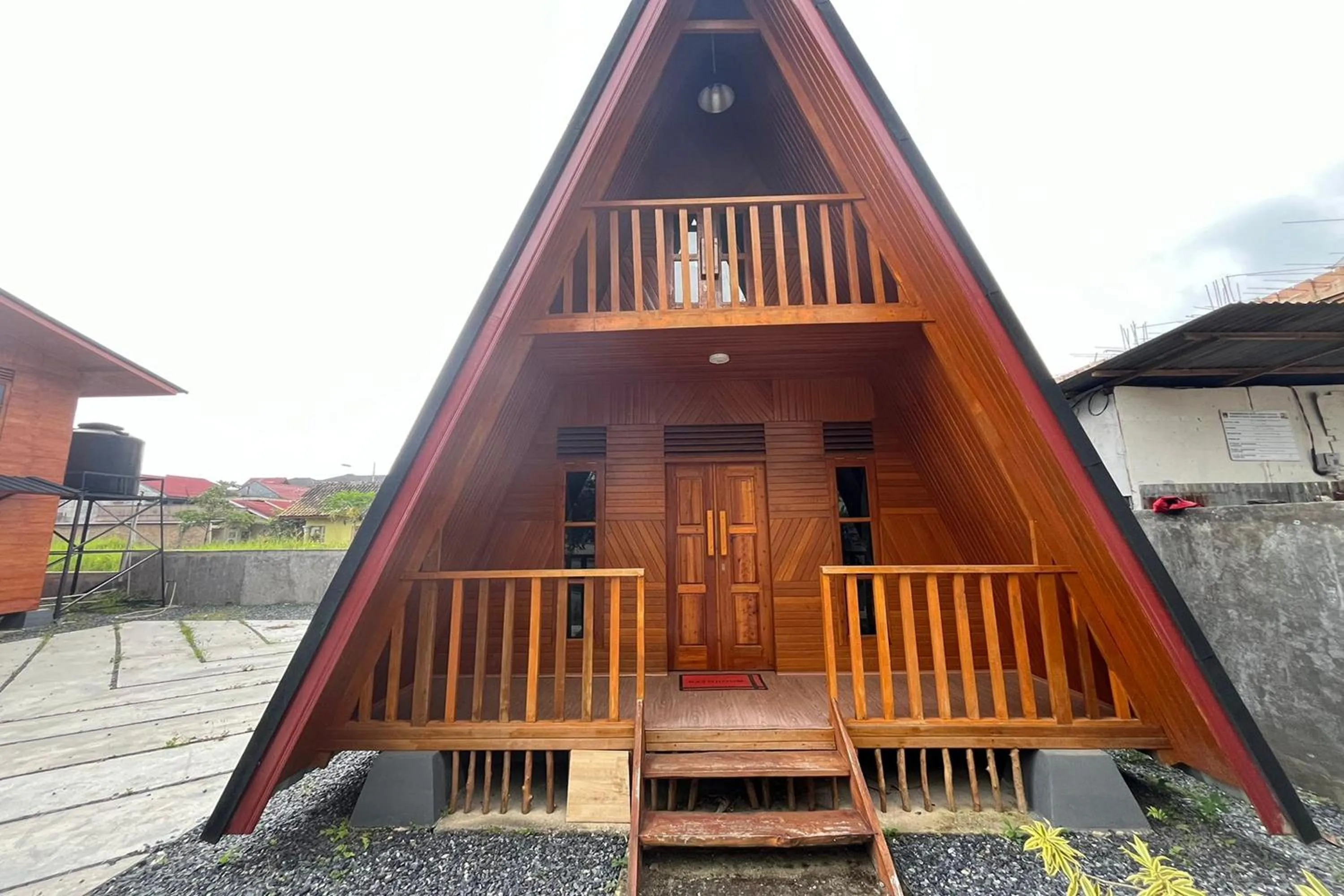 Property building in Villa Tapian Banda