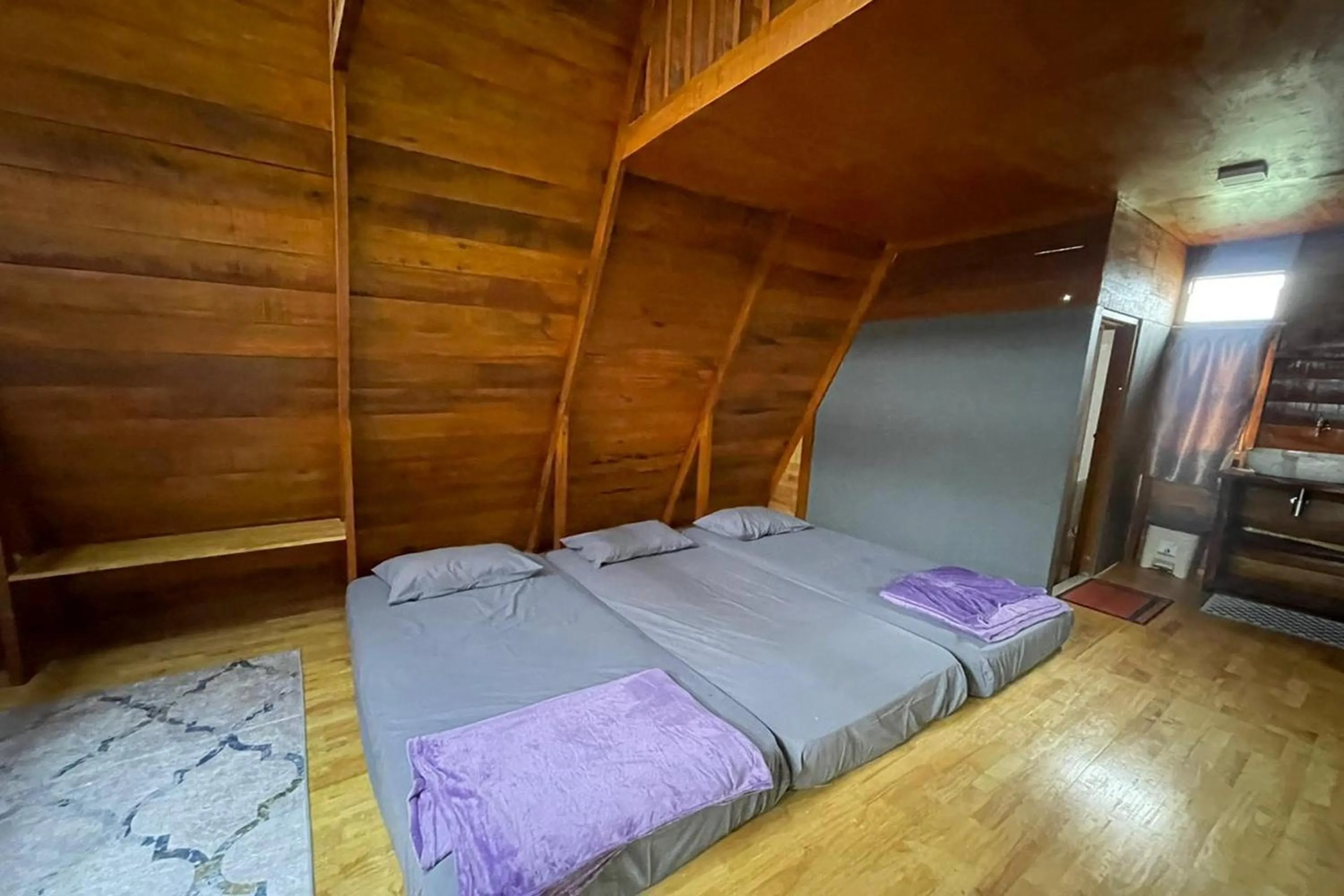 Bedroom, Bed in Villa Tapian Banda