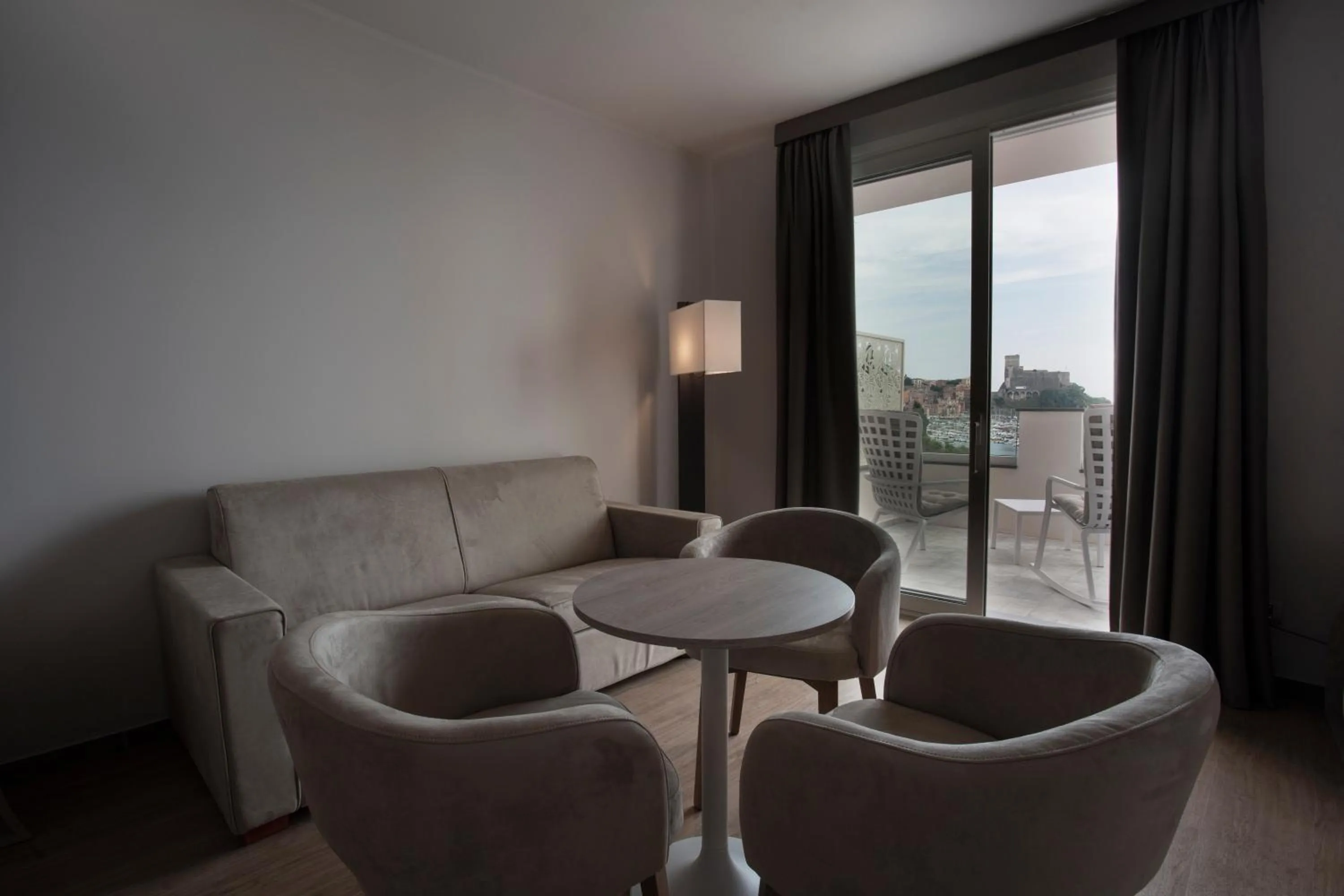 Sea view in Hotel Byron