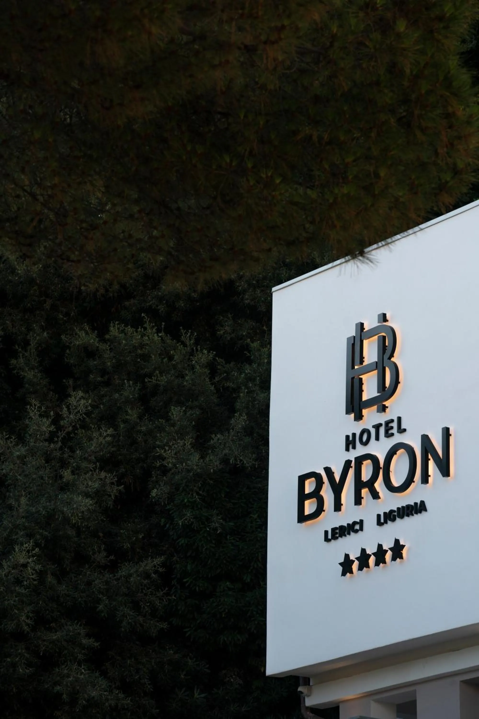 Facade/entrance in Hotel Byron
