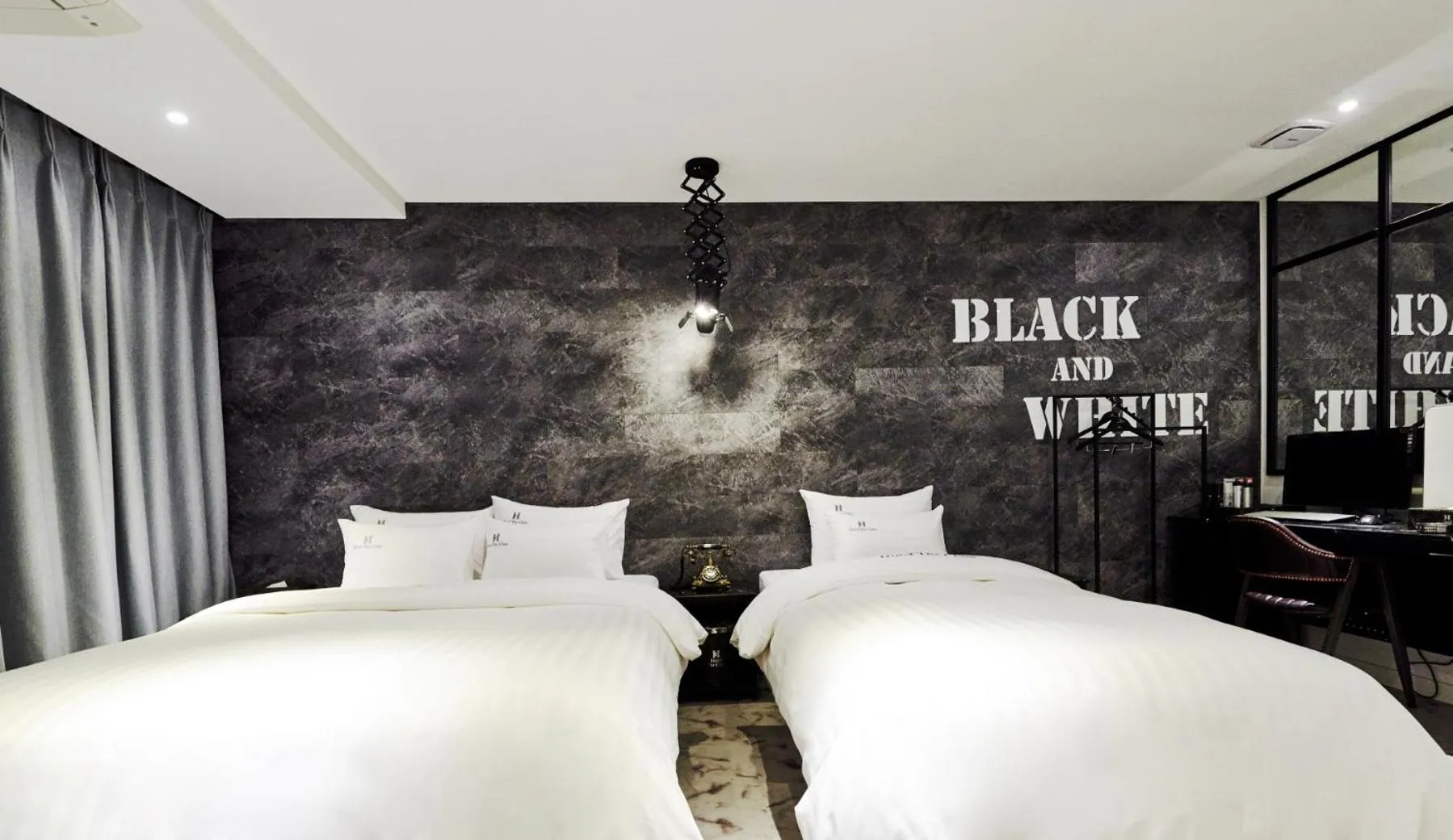 Bed in Hotel The Class