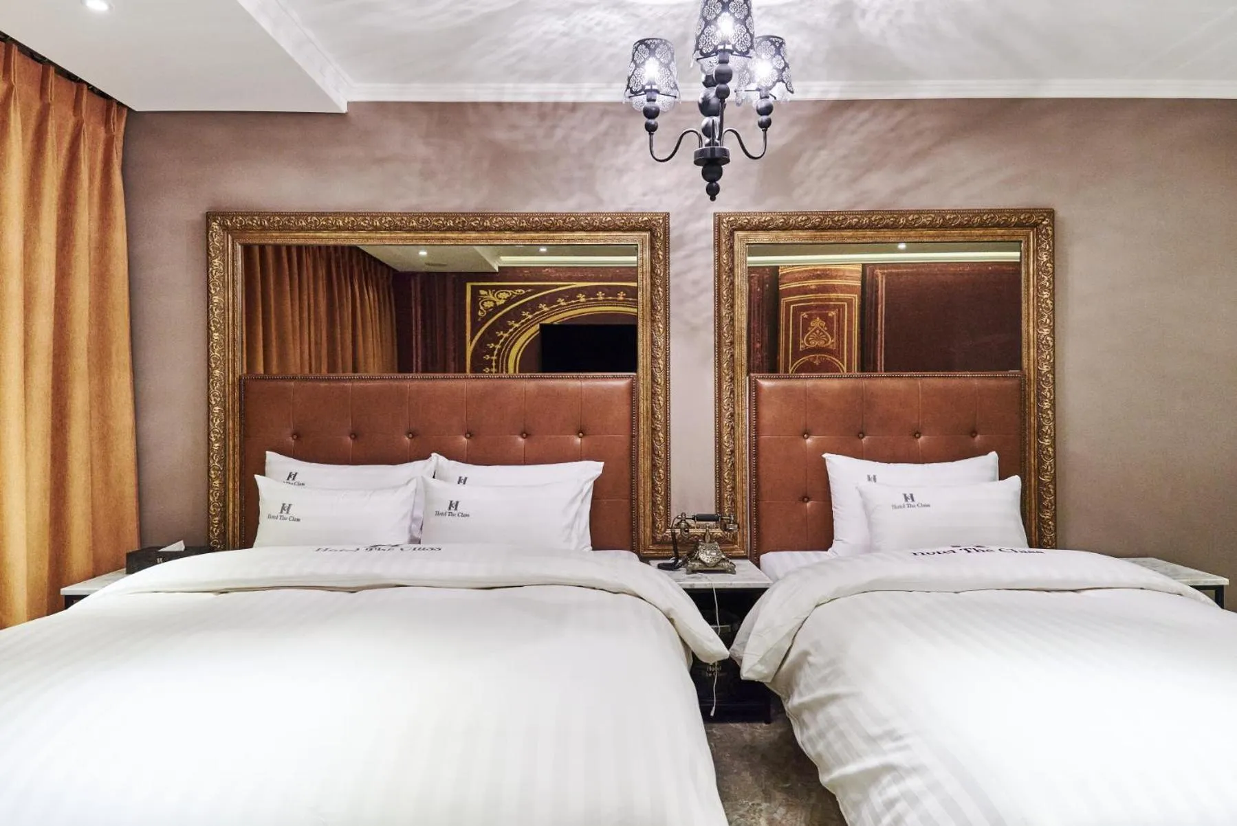 Bed in Hotel The Class