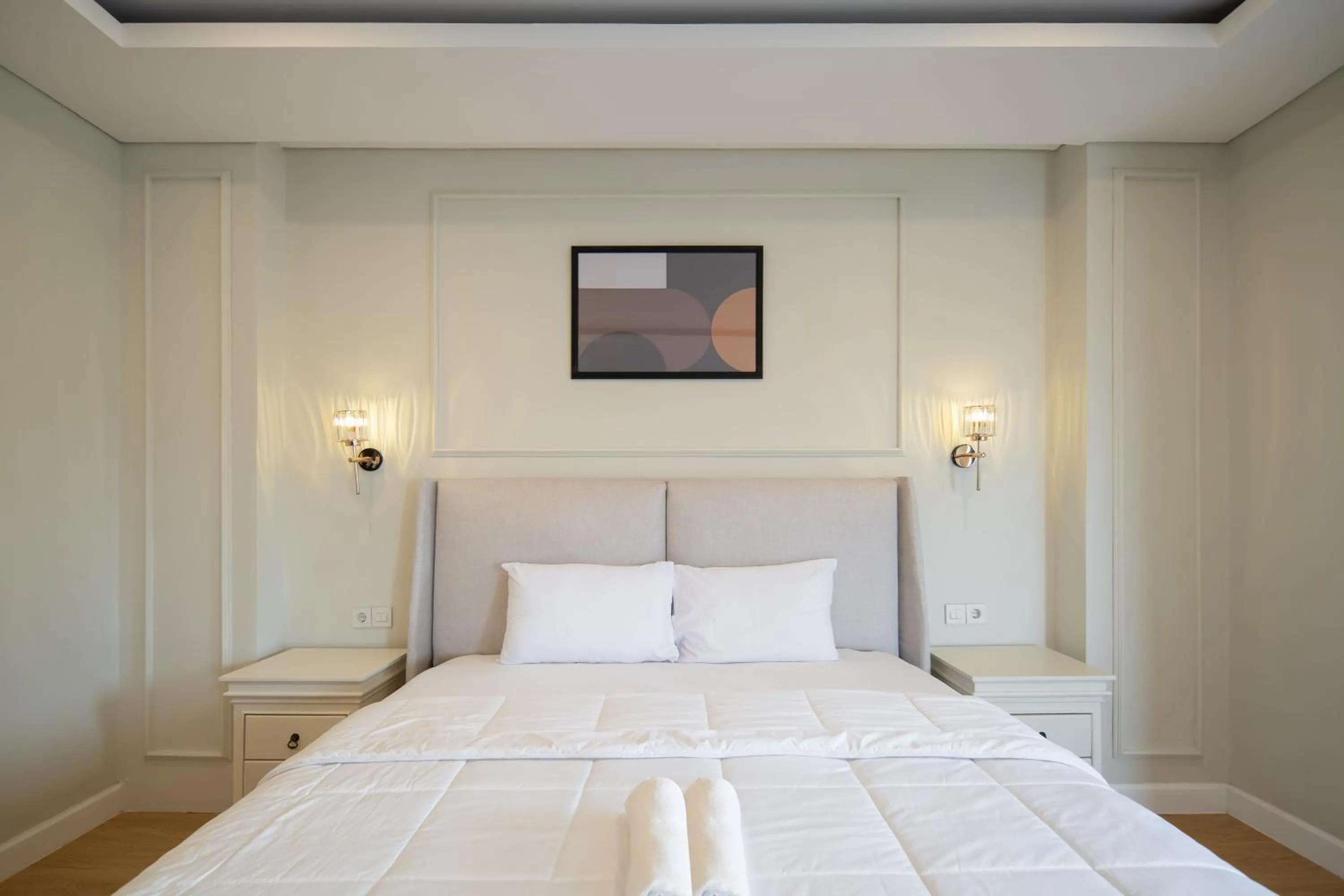 Bed in Cove Odilia Suite