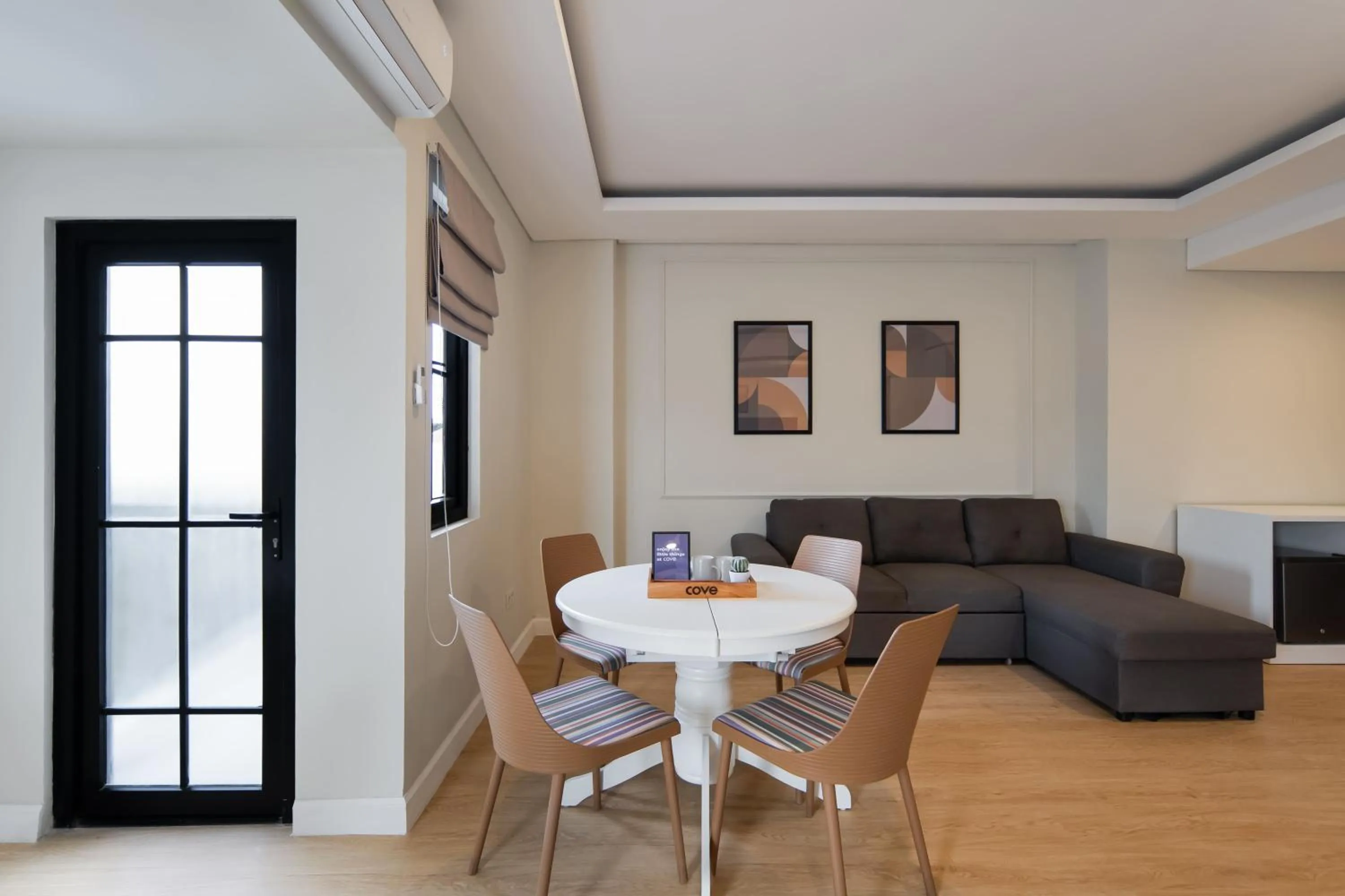 Living room in Cove Odilia Suite