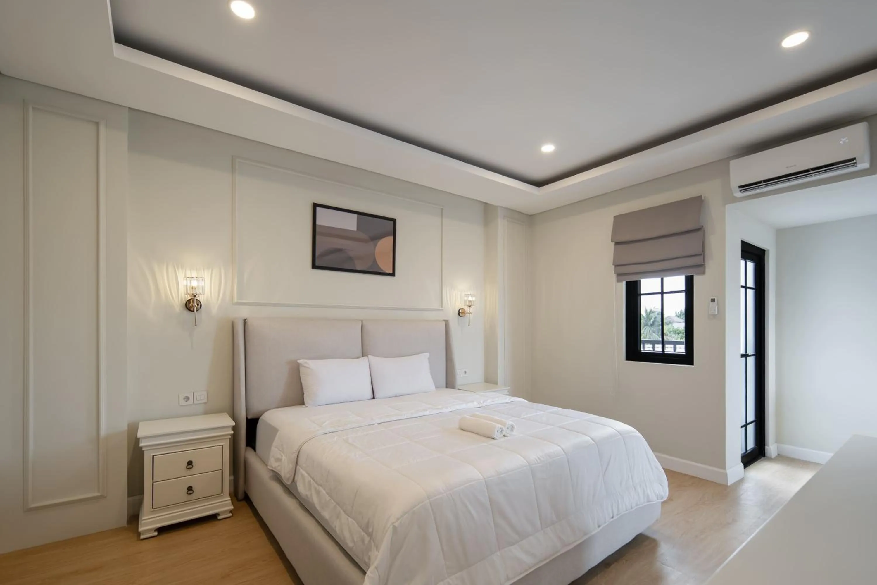 Bedroom, Bed in Cove Odilia Suite
