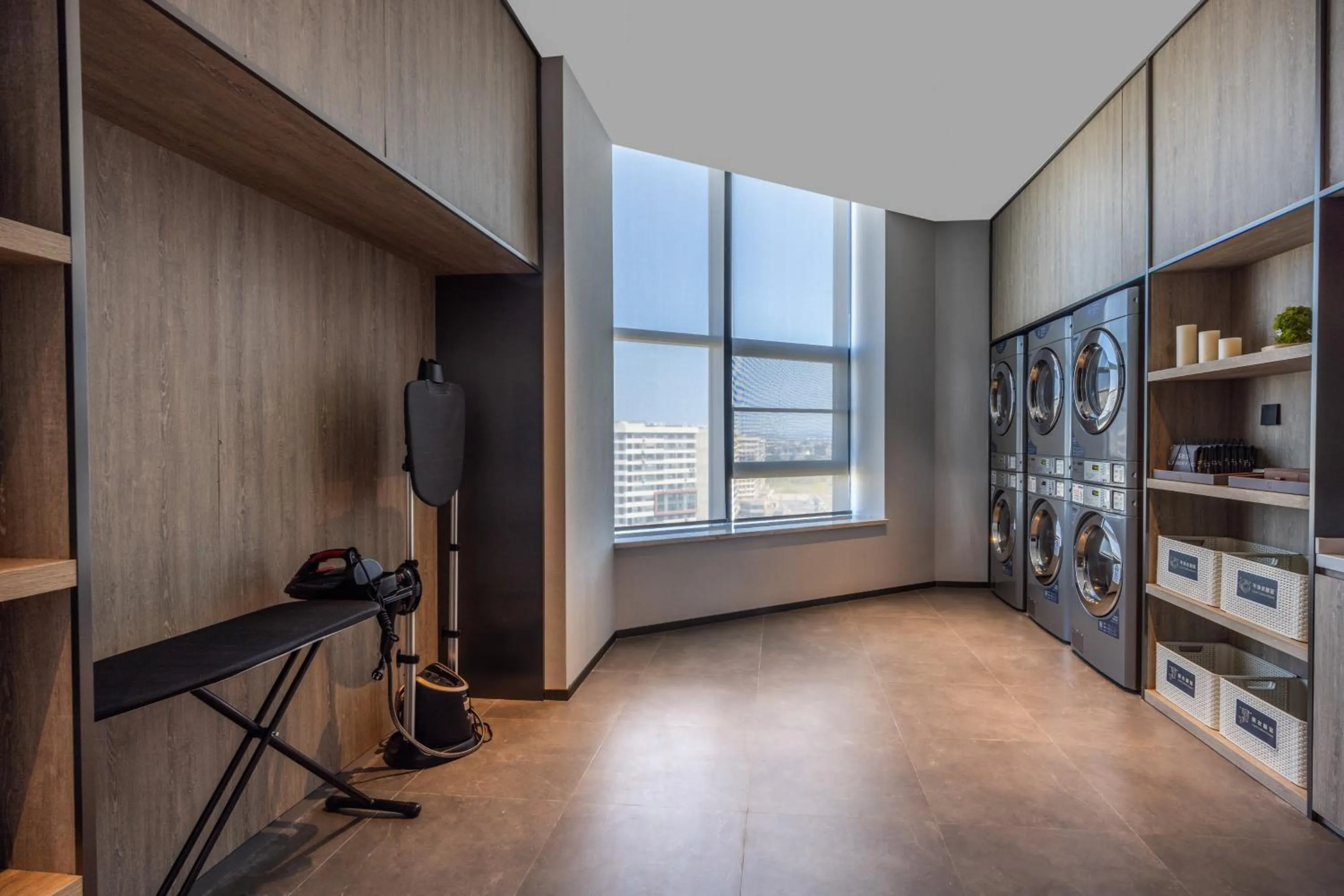 UrCove By Hyatt Guangzhou Baiyun Airport