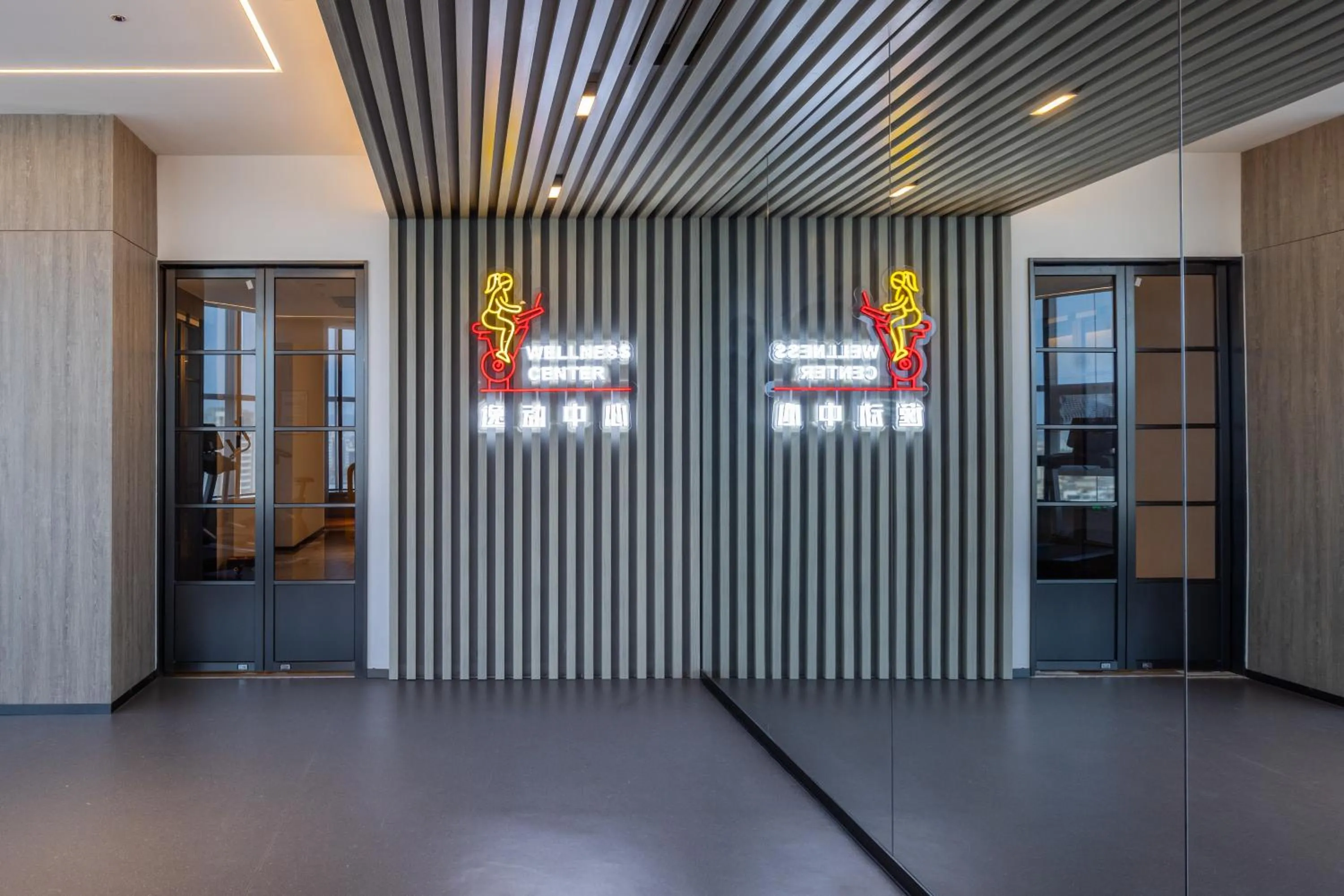 UrCove By Hyatt Guangzhou Baiyun Airport