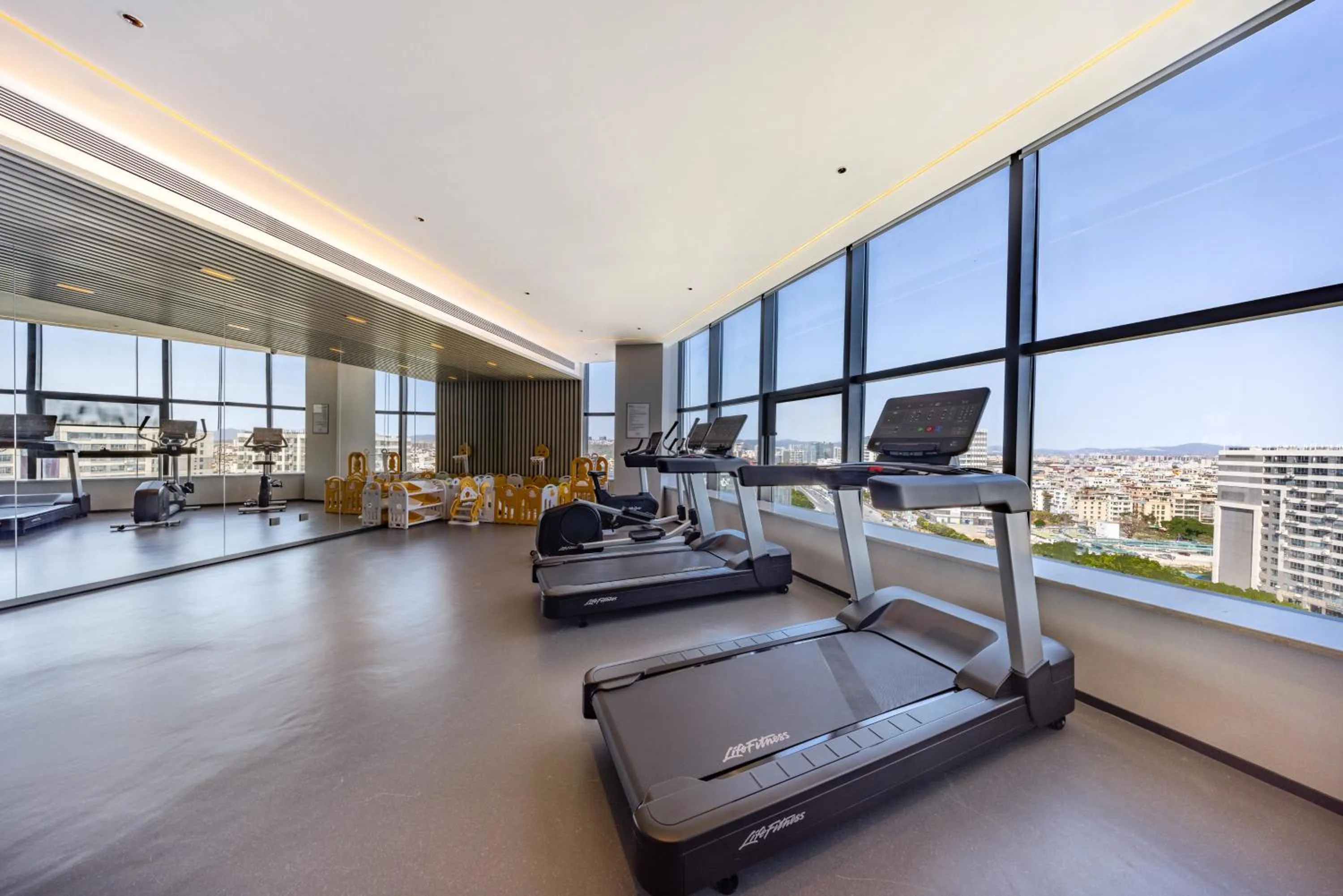 Fitness centre/facilities in UrCove By Hyatt Guangzhou Baiyun Airport