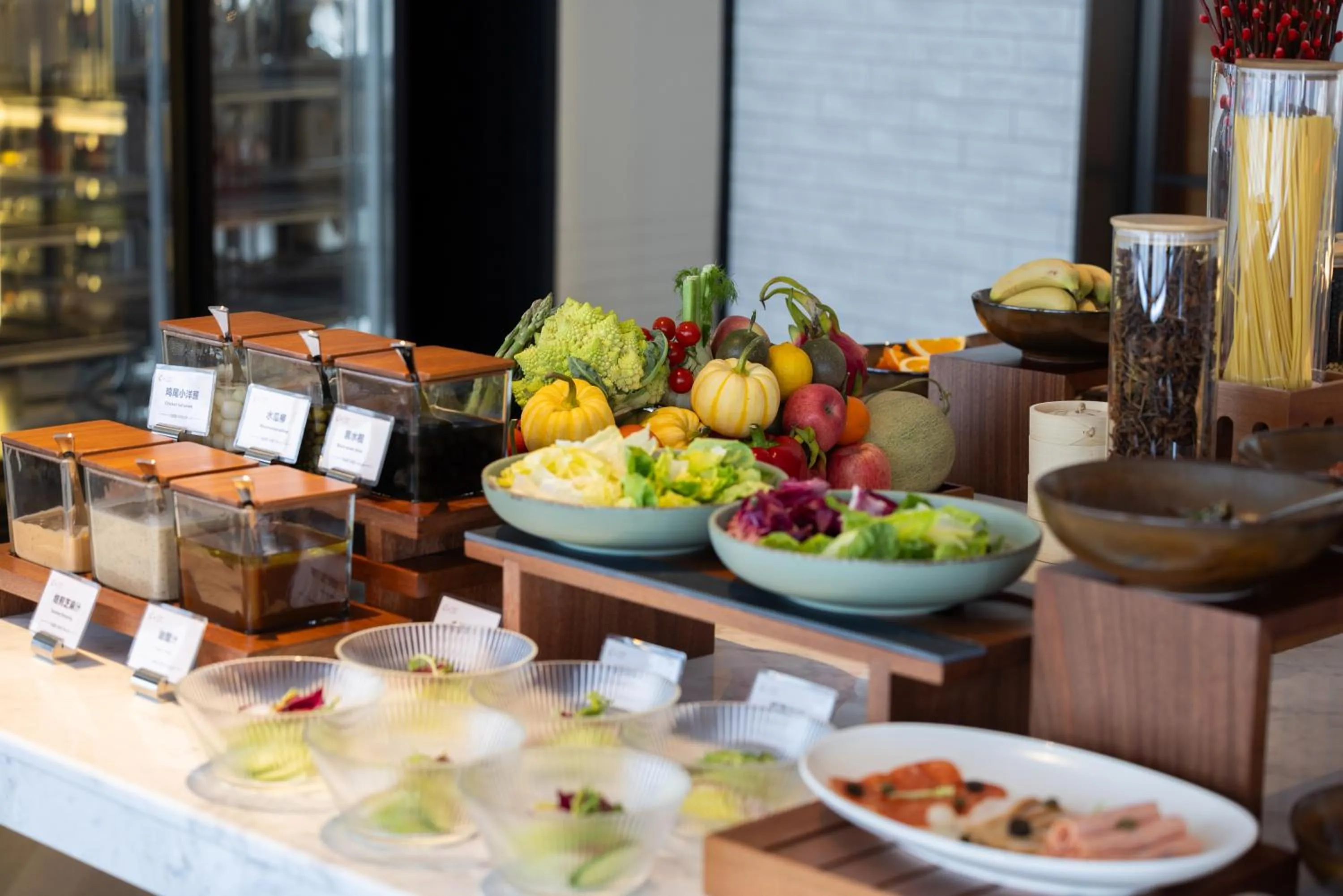 Restaurant/places to eat in UrCove By Hyatt Guangzhou Baiyun Airport