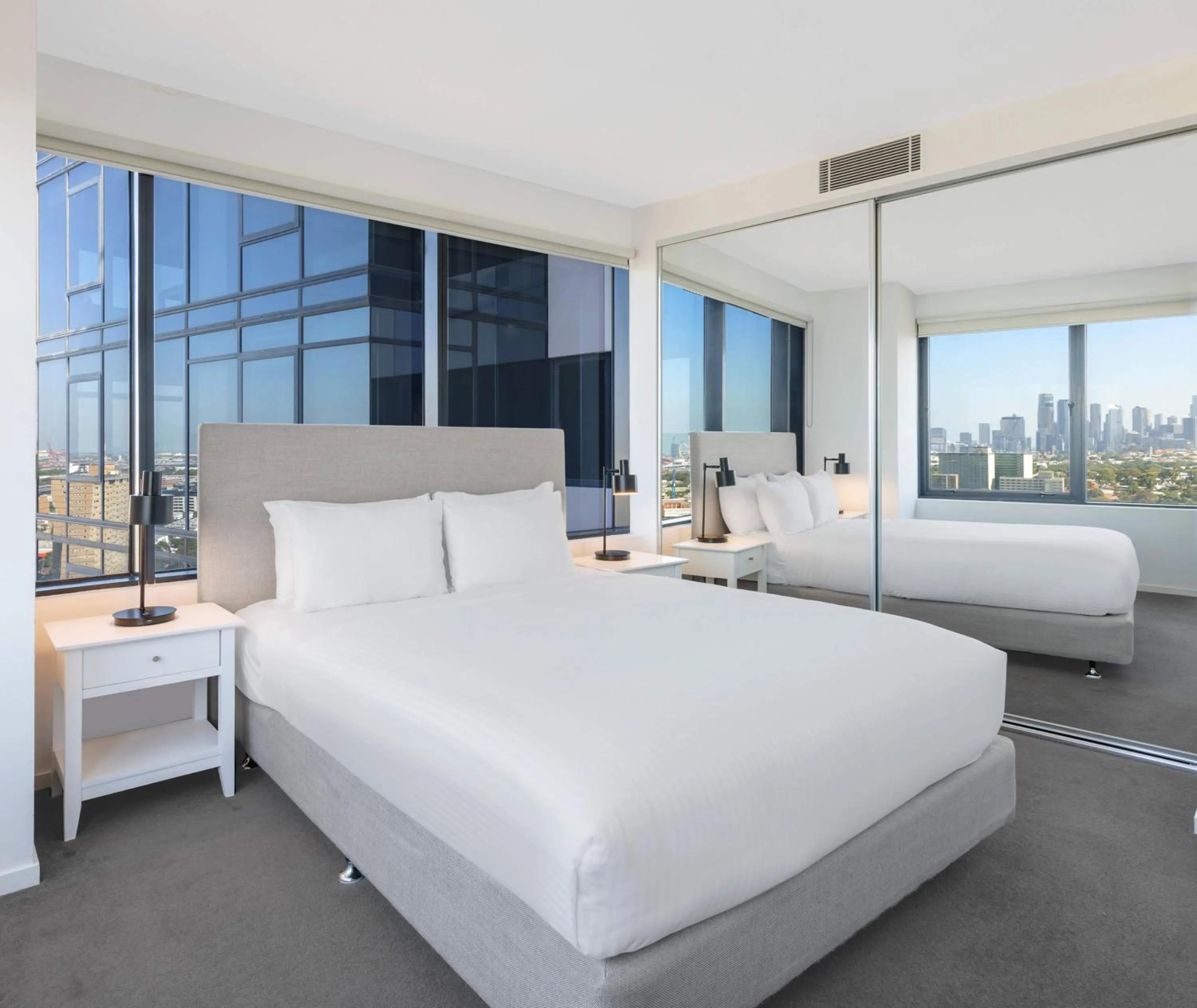 Bed in Oaks Melbourne Flemington Suites