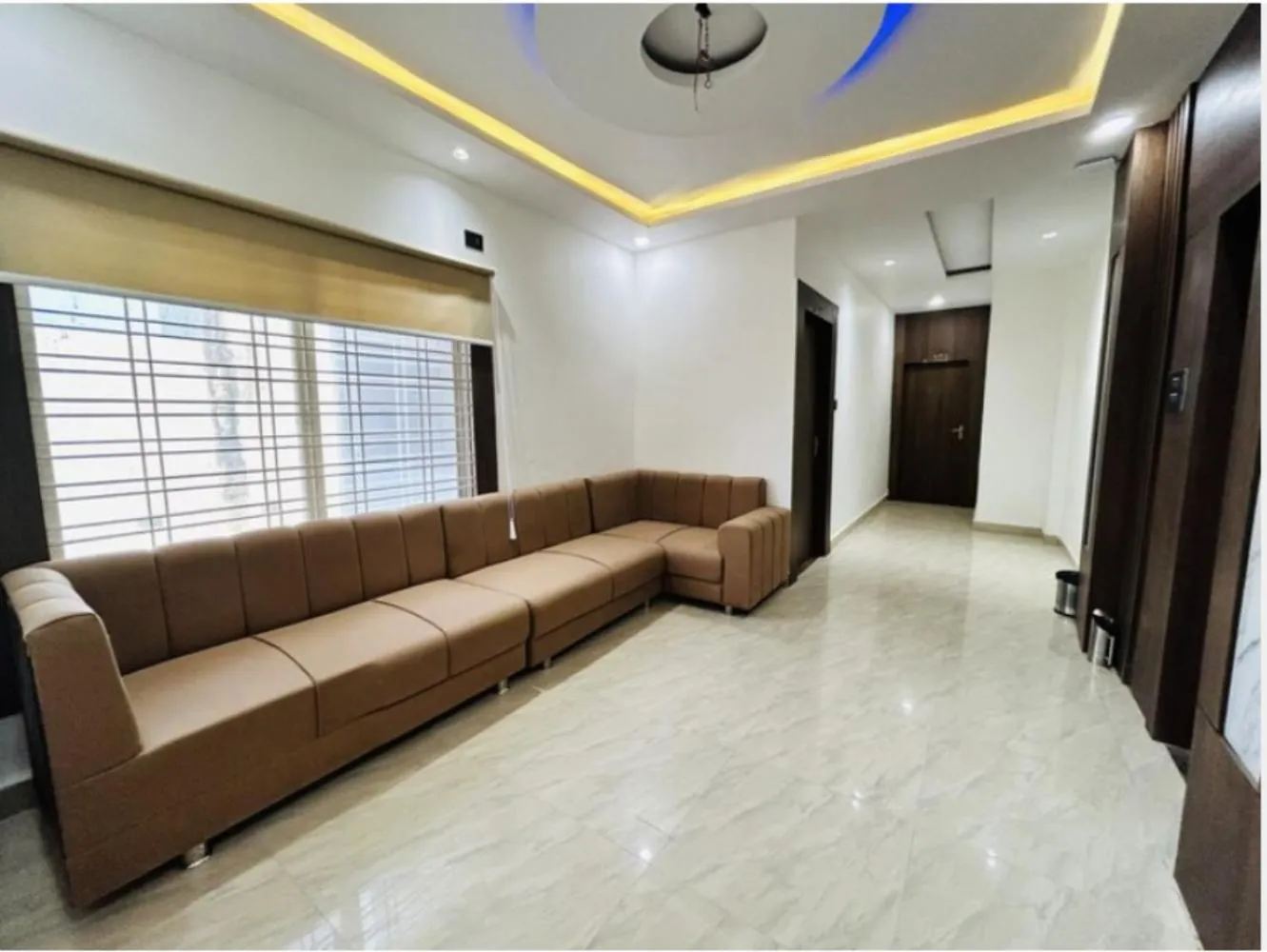 Restaurant/places to eat in Hotel New Arcadia