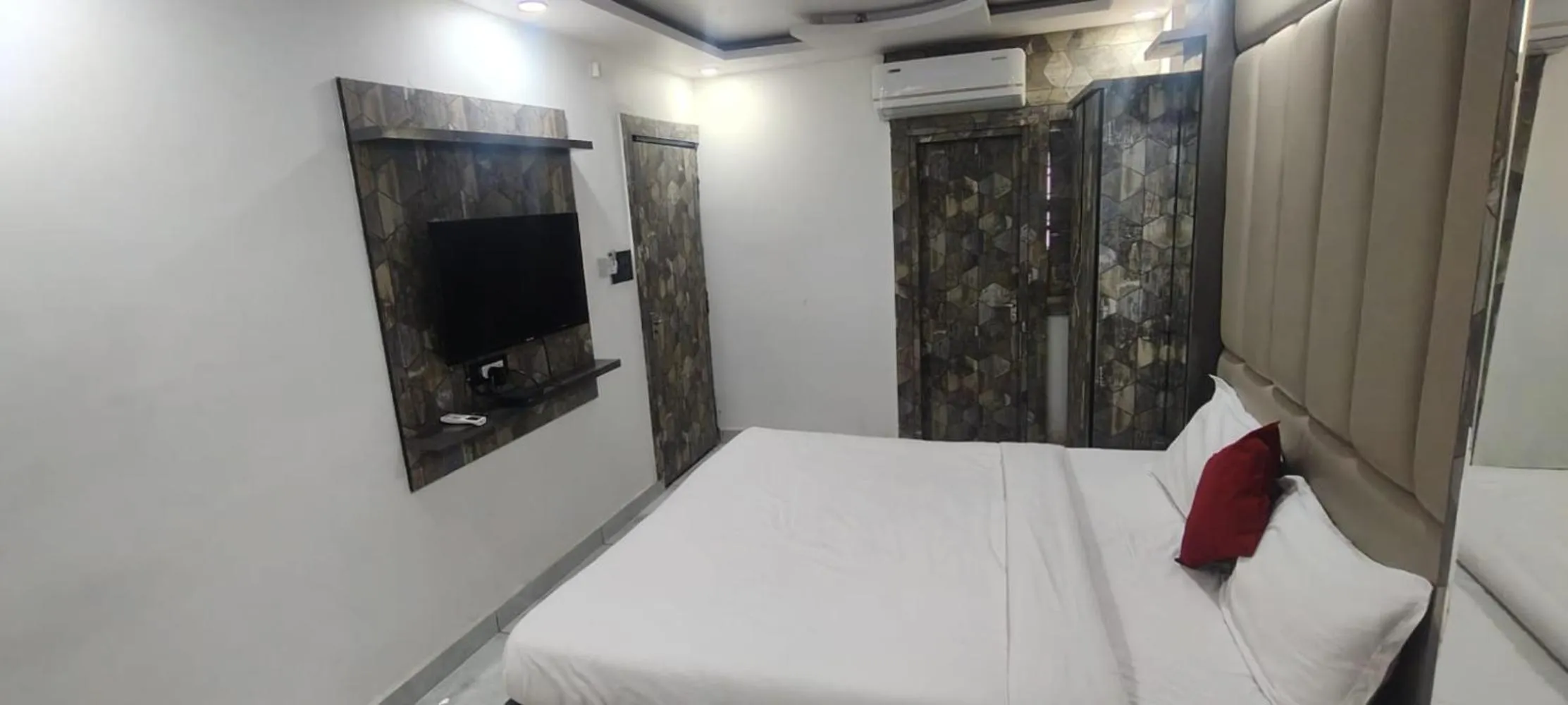 Bedroom in Hotel New Arcadia