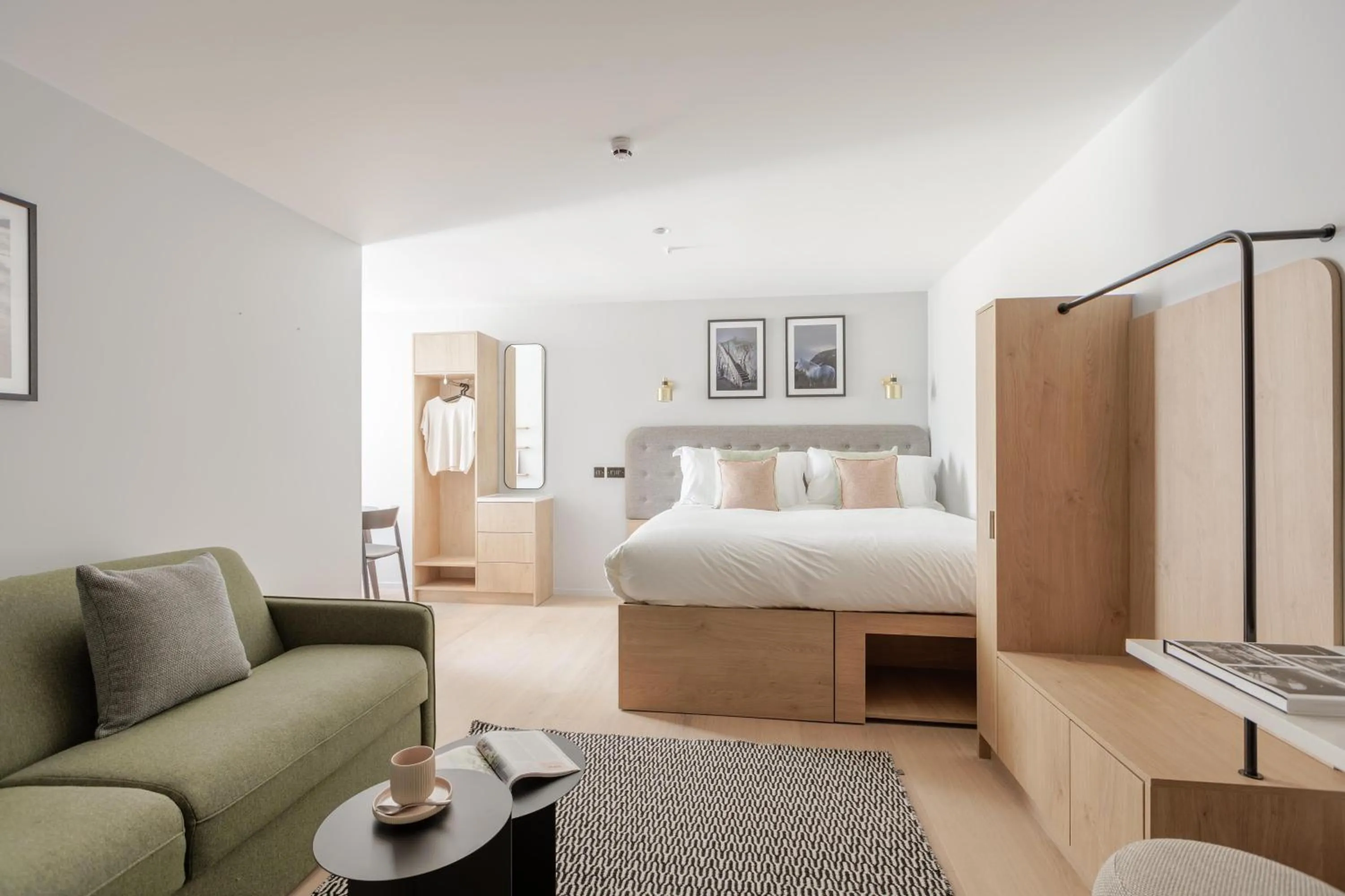 Photo of the whole room, Bed in Wilde Cambridge City Centre