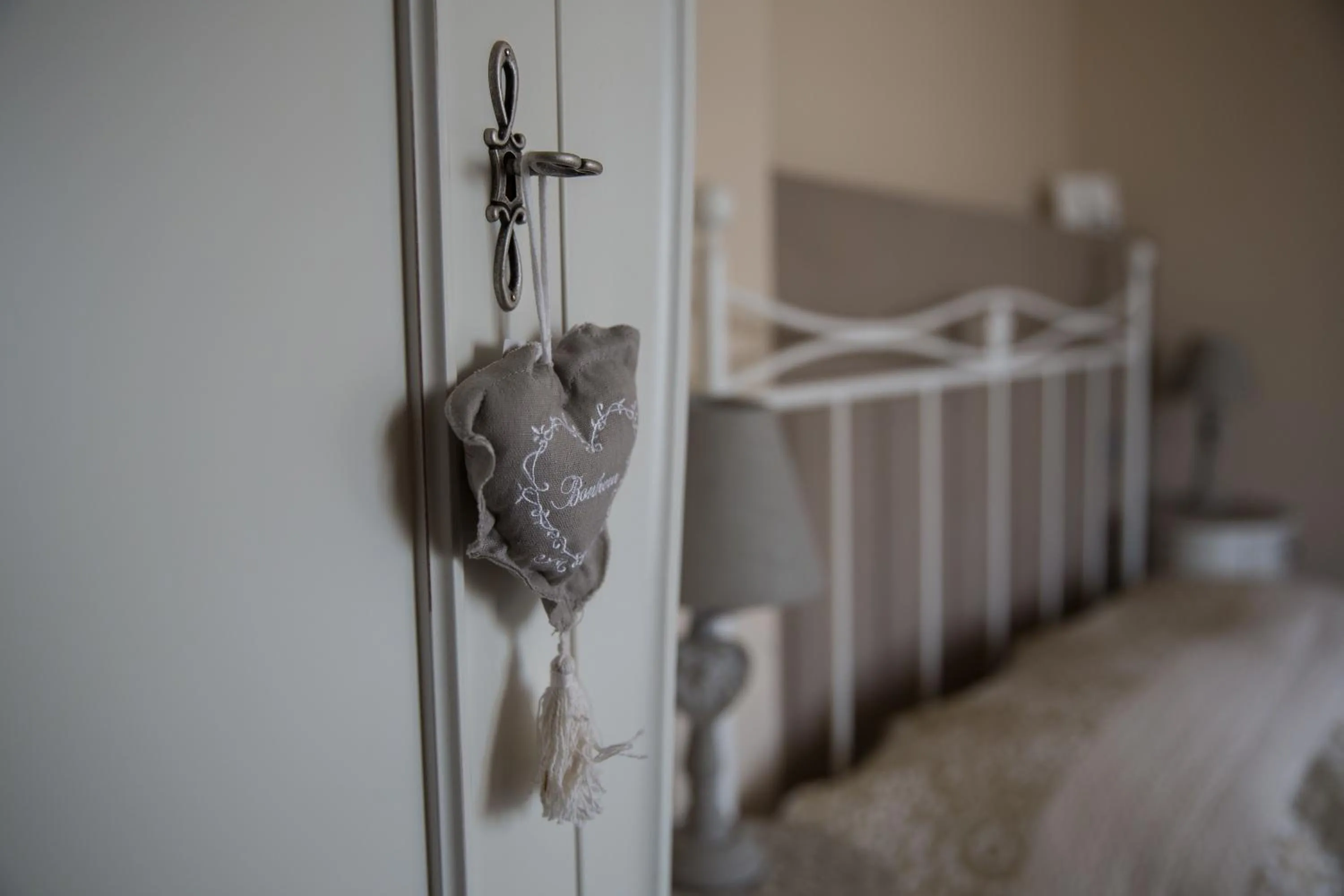 Decorative detail, Bed in Antica Dimora Stucky