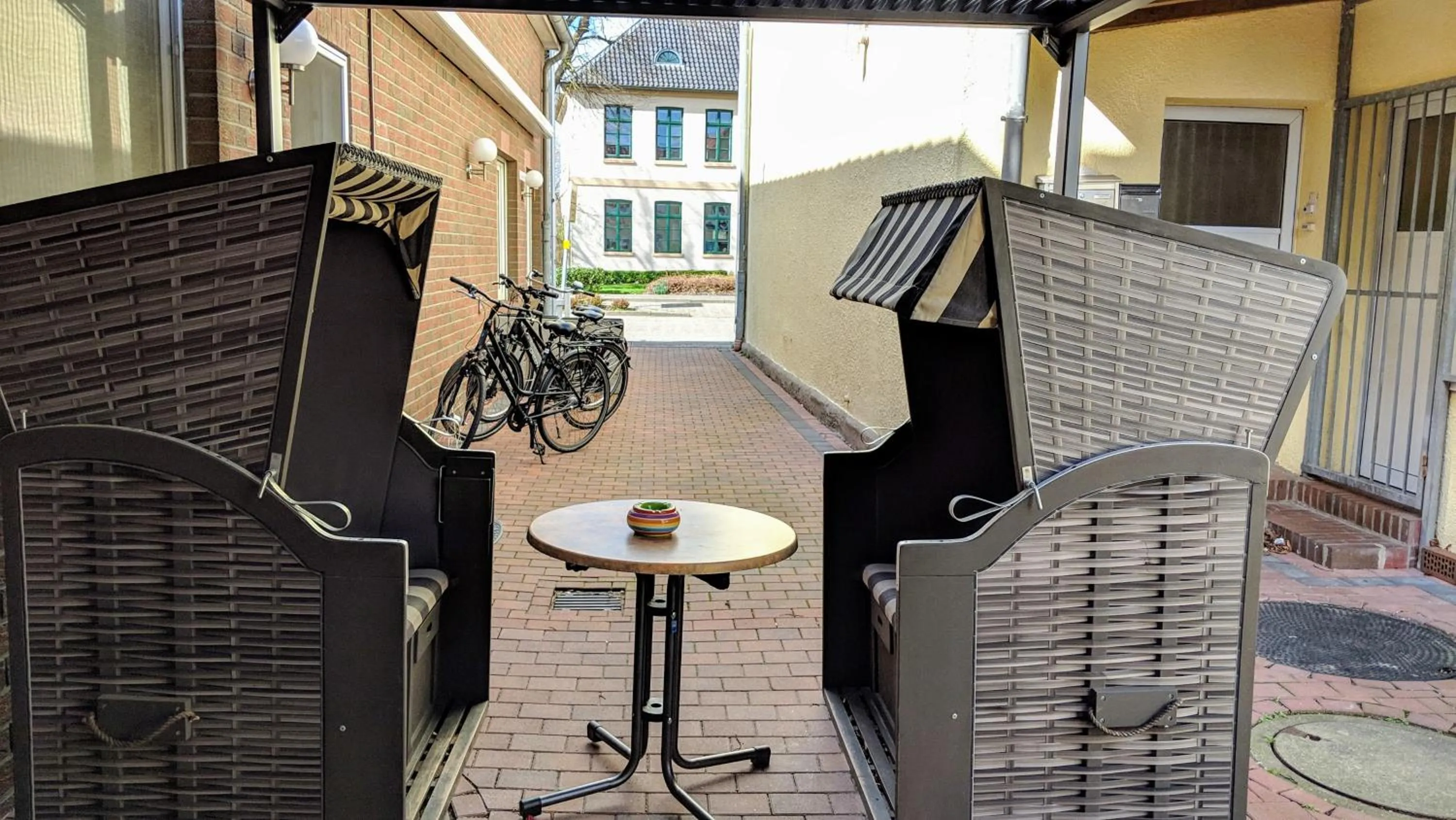 Patio in Hotel Drostenhof garni