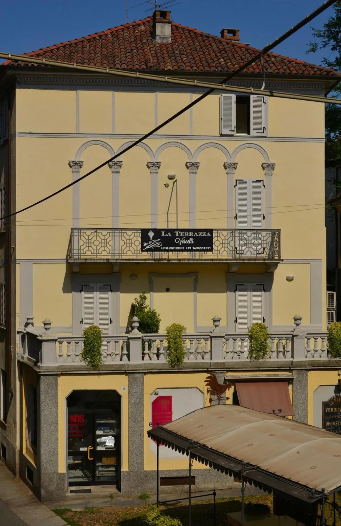 Property building in La Terrazza Vercelli Bed & Charme