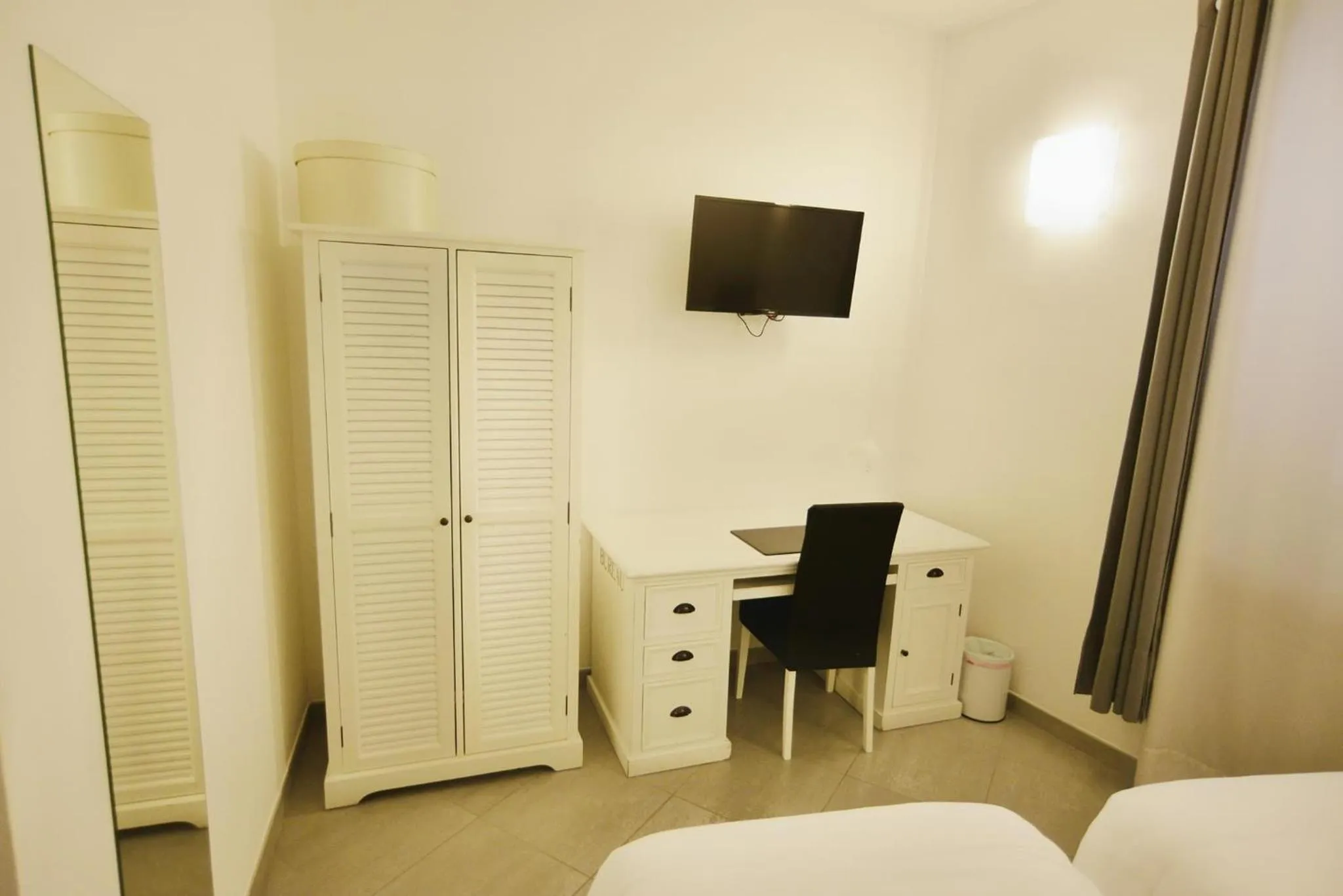 TV and multimedia, Bed in La Terrazza Vercelli Bed & Charme