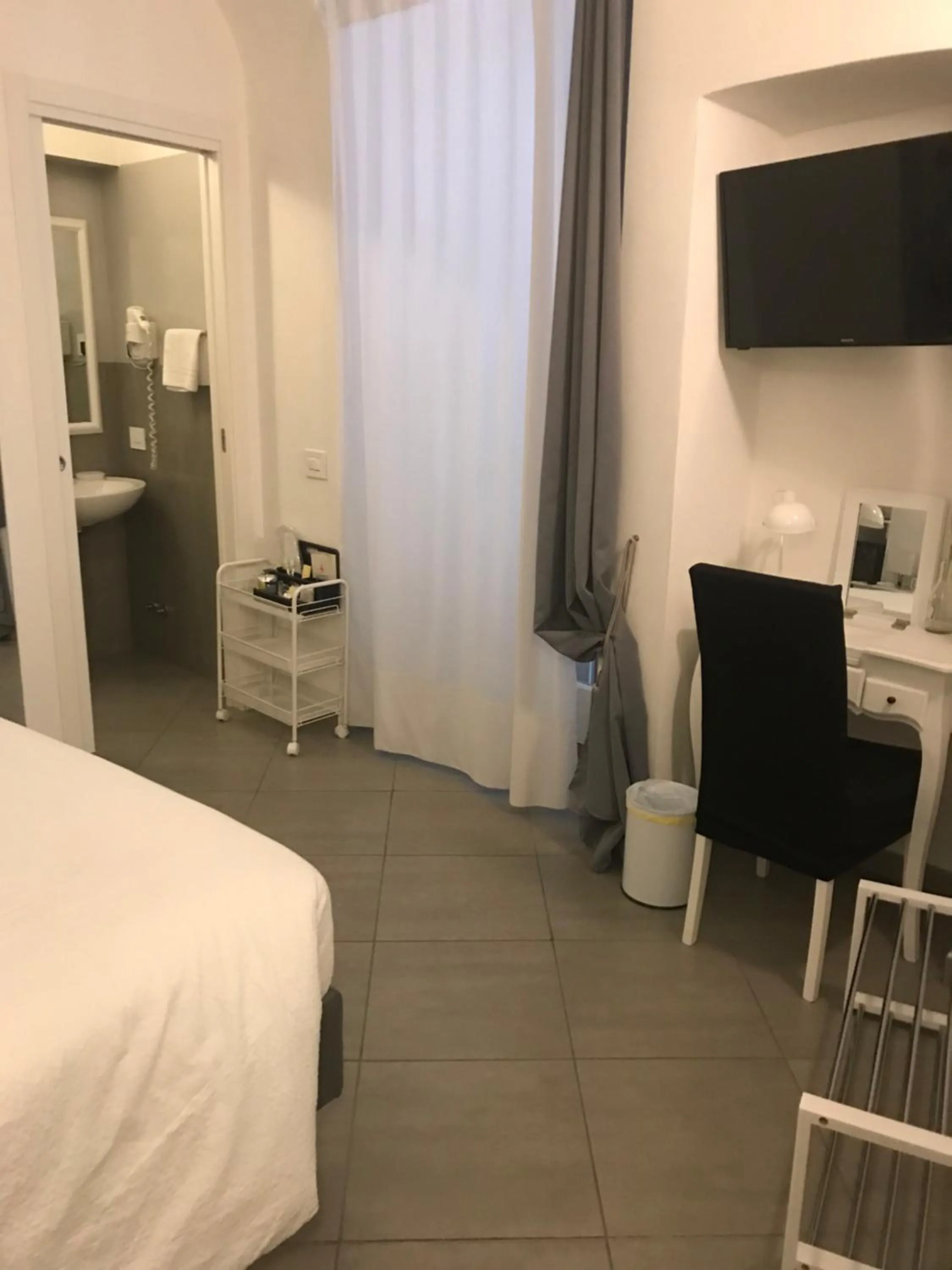 TV and multimedia, Bed in La Terrazza Vercelli Bed & Charme