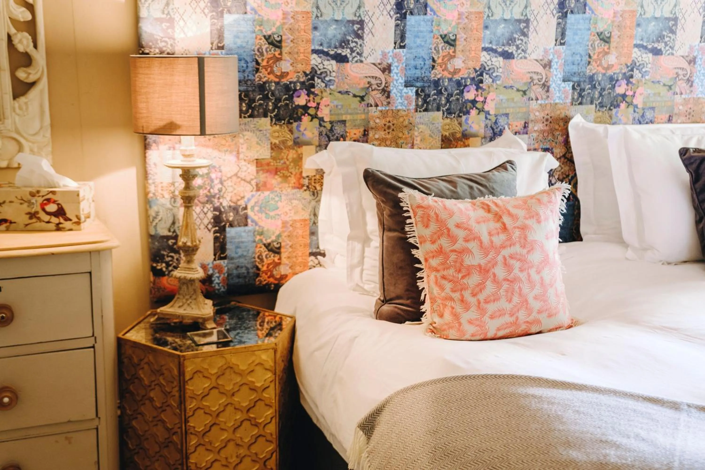 Bed in The Gin Trap Inn