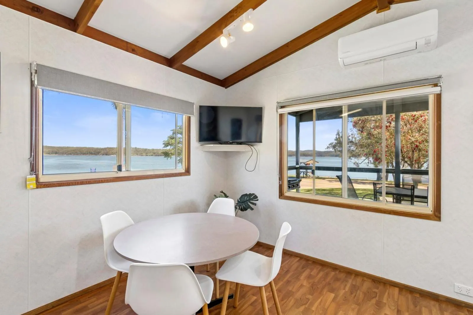 Dining area in Ingenia Holidays Bermagui