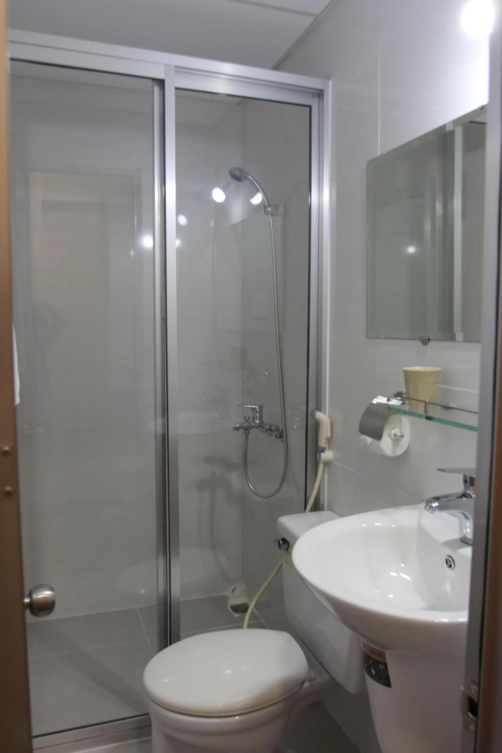 QUANG SAIGON Hotel- 40-7 Bùi Viện-Walking street