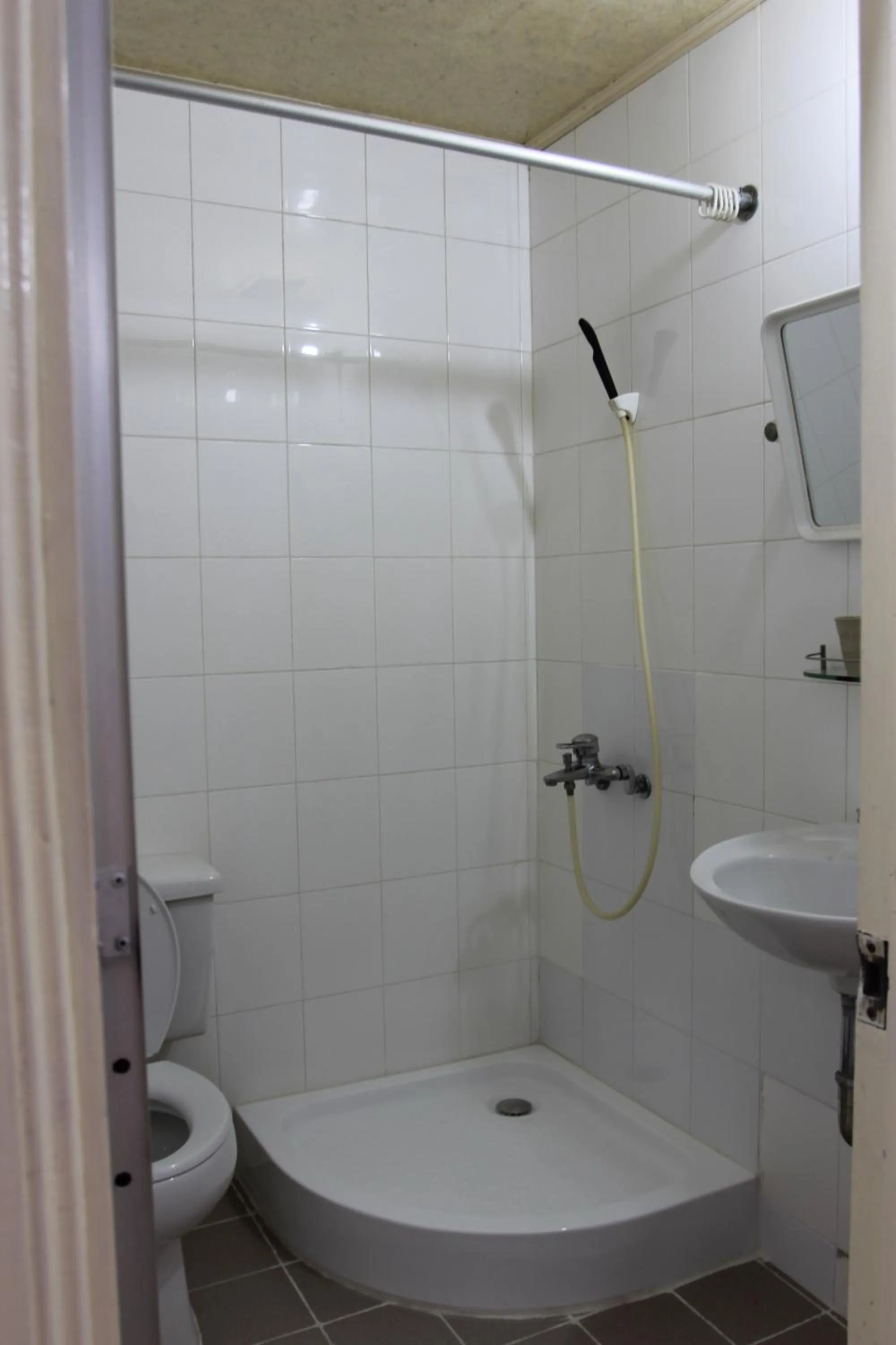 QUANG SAIGON Hotel- 40-7 Bùi Viện-Walking street